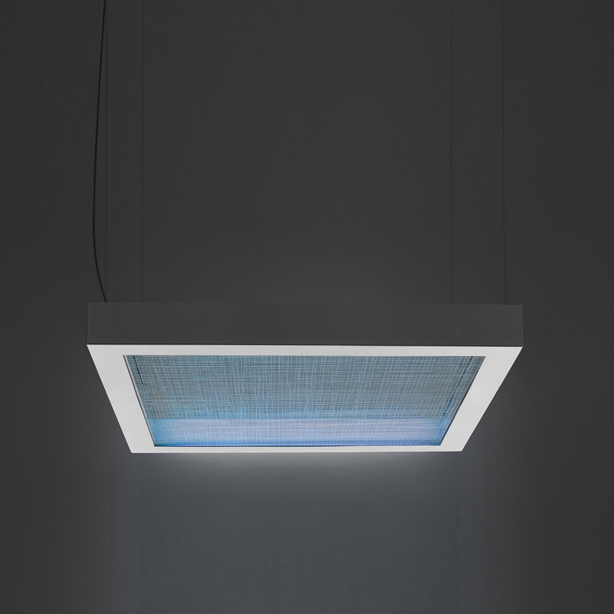 Display product Altrove Suspension from manufacturer Artemide