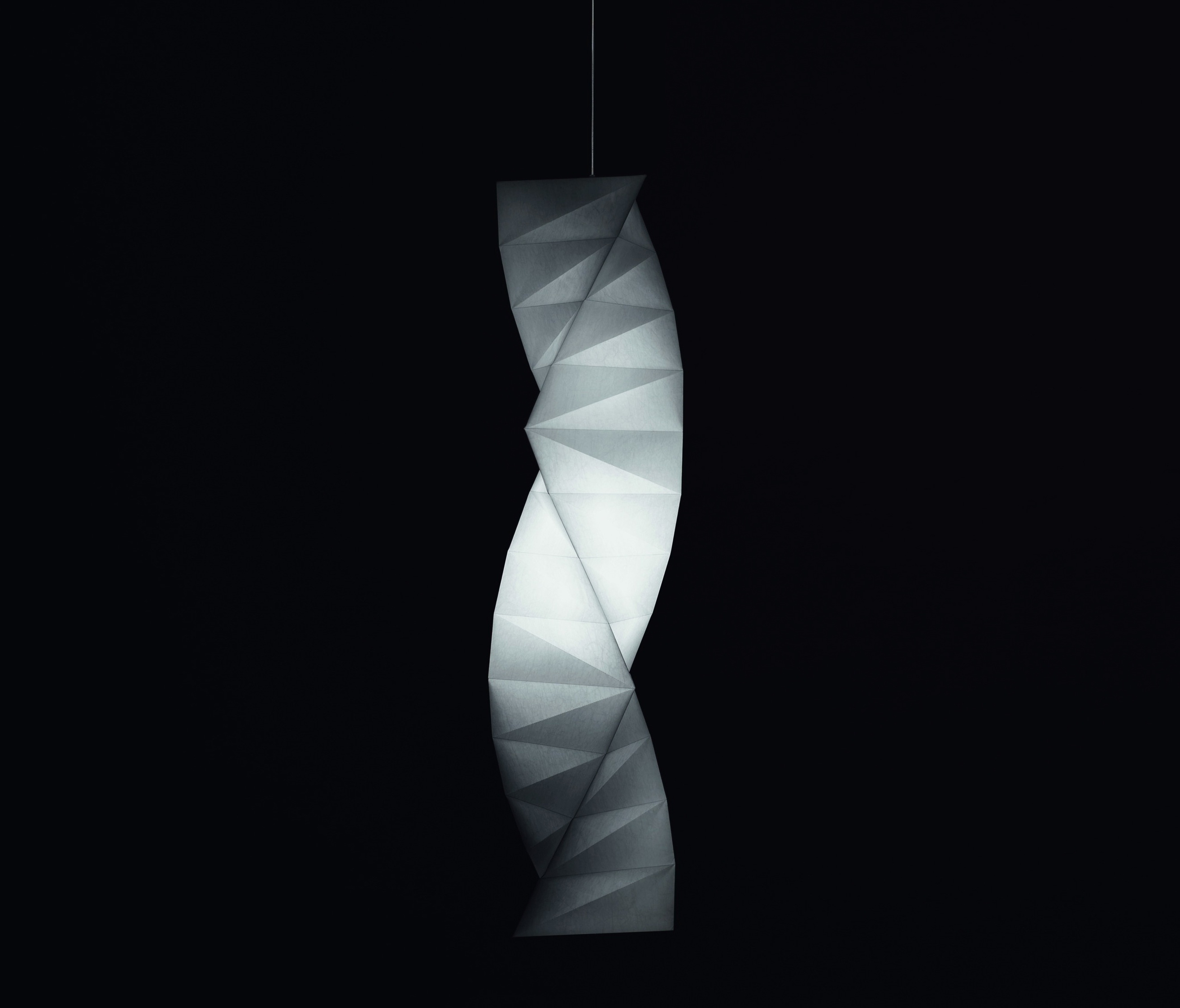 Display product Tatsuno Otoshigo Suspension from manufacturer Artemide