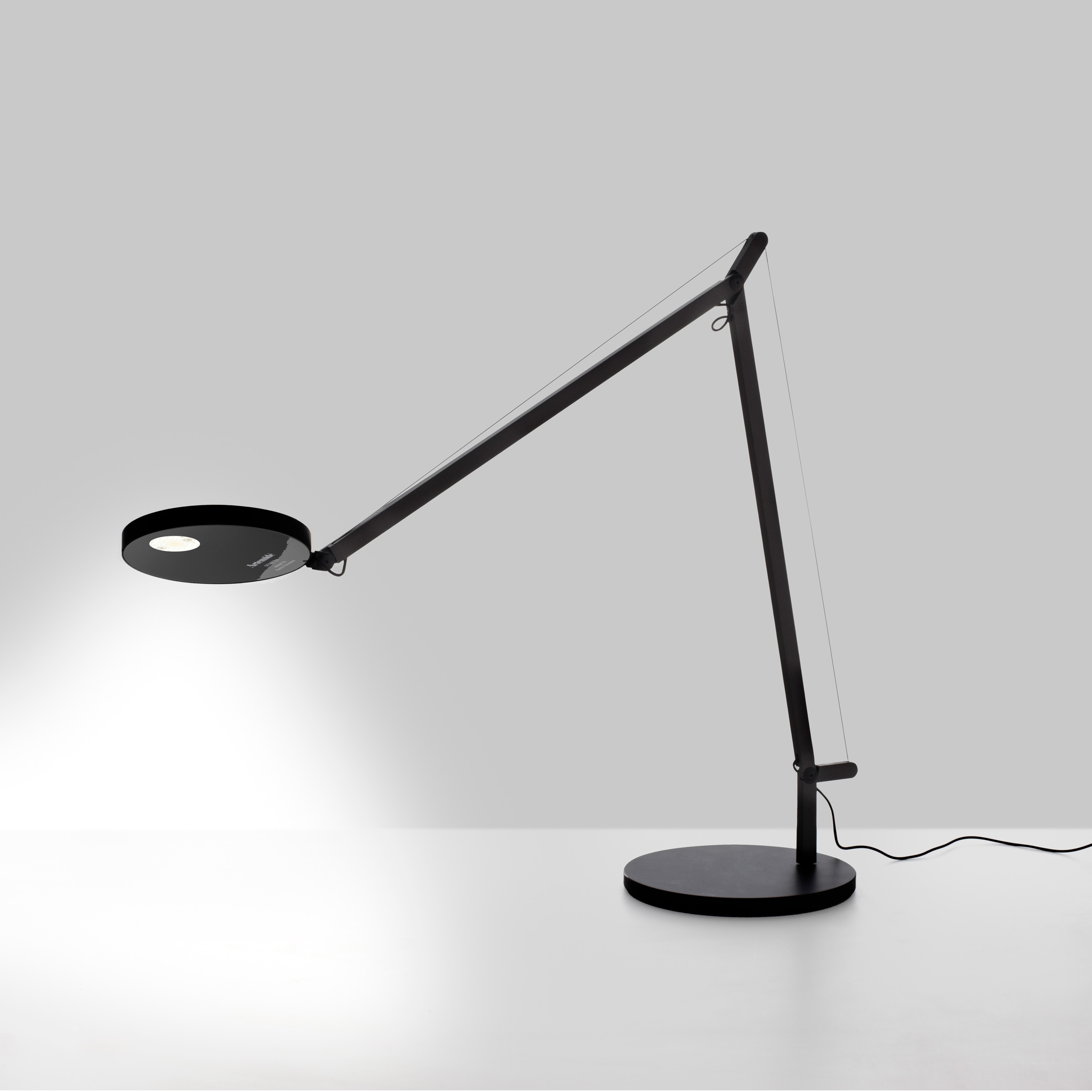 Demetra Table