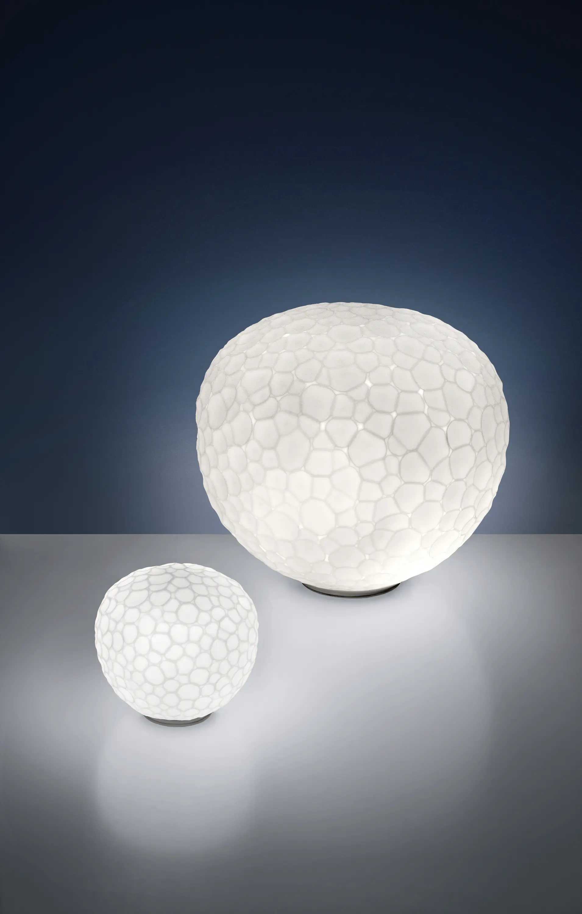 Artemide - Meteorite 15 Table