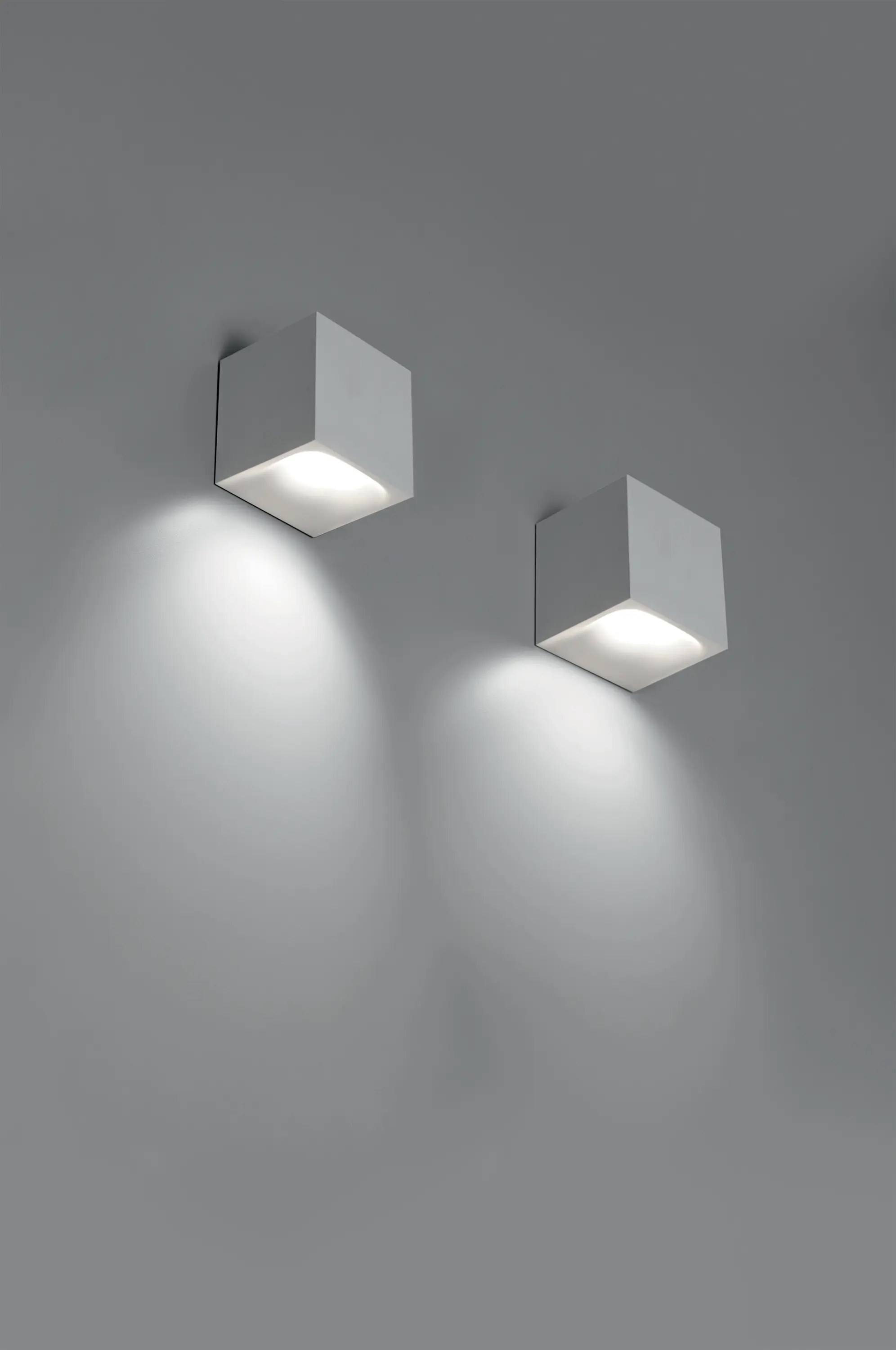Artemide - Aede Wall