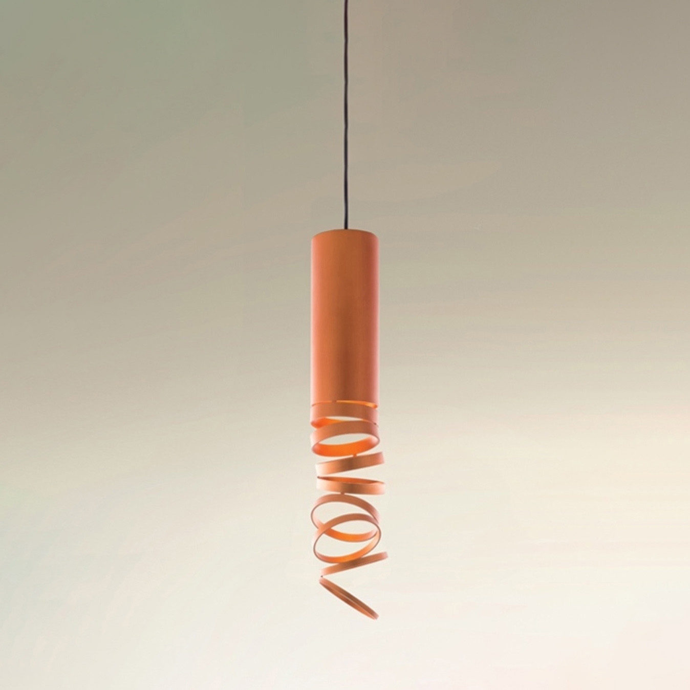 Decomposé Light Suspension