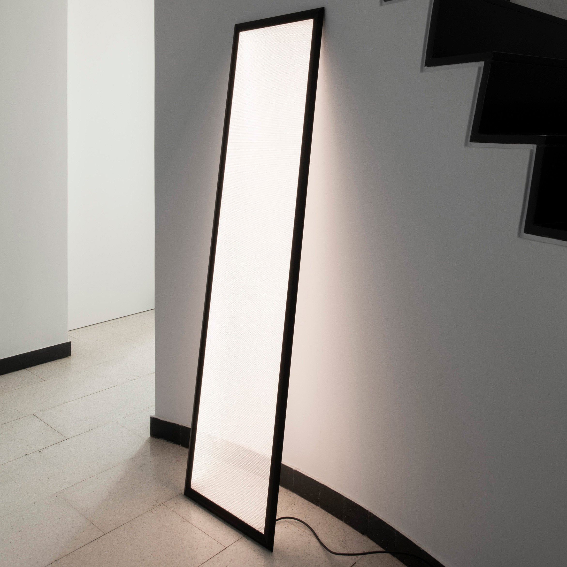 Display product Discovery Floor from manufacturer Artemide
