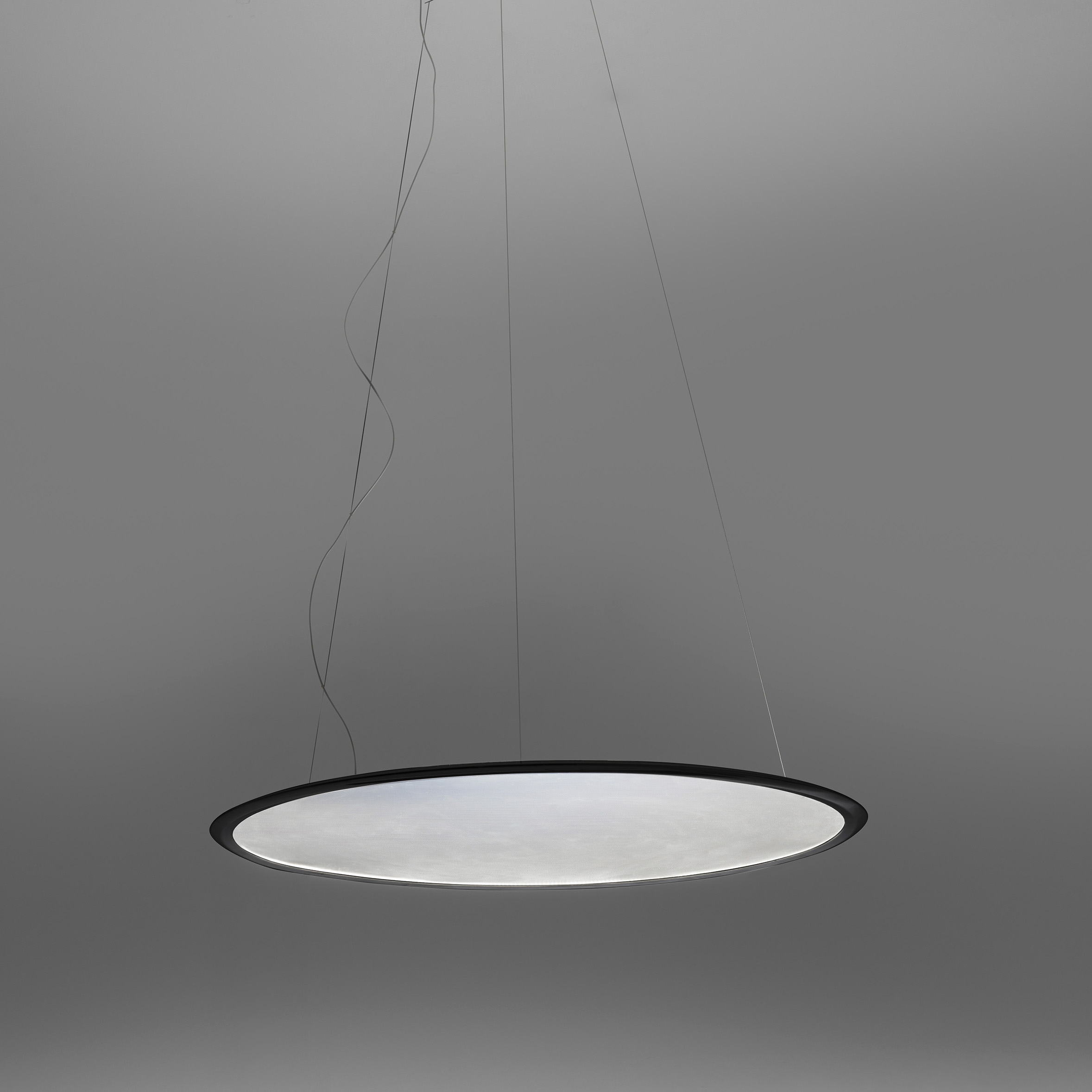 Display product Discovery Suspension from manufacturer Artemide