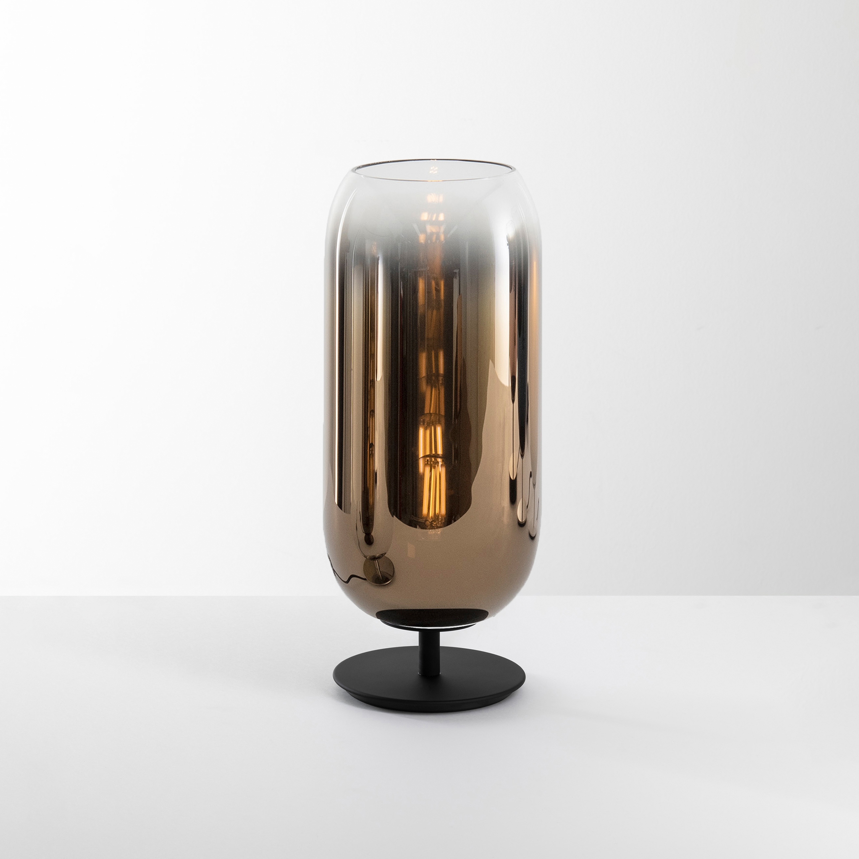 Display product Gople Table from manufacturer Artemide
