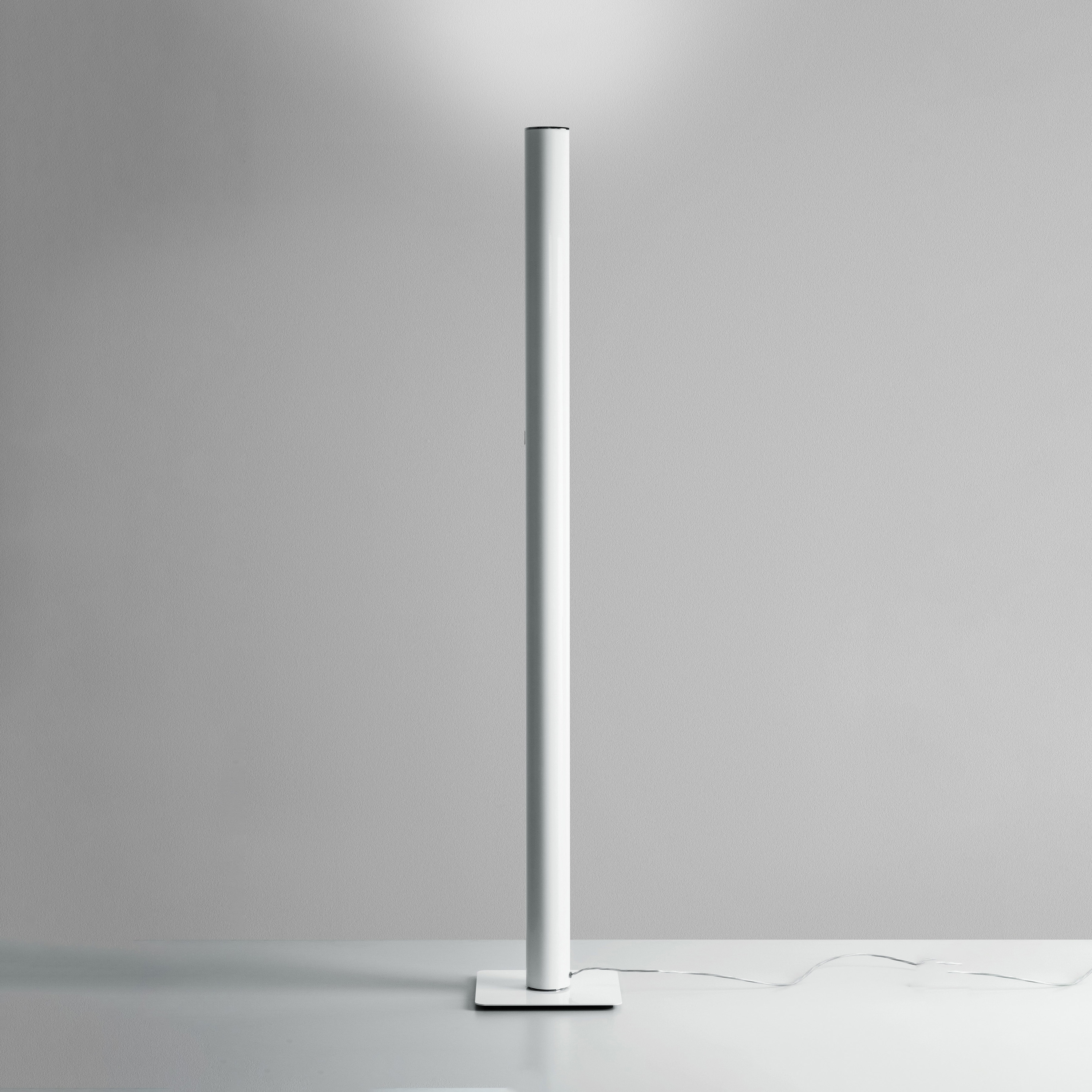 Display product Ilio from manufacturer Artemide