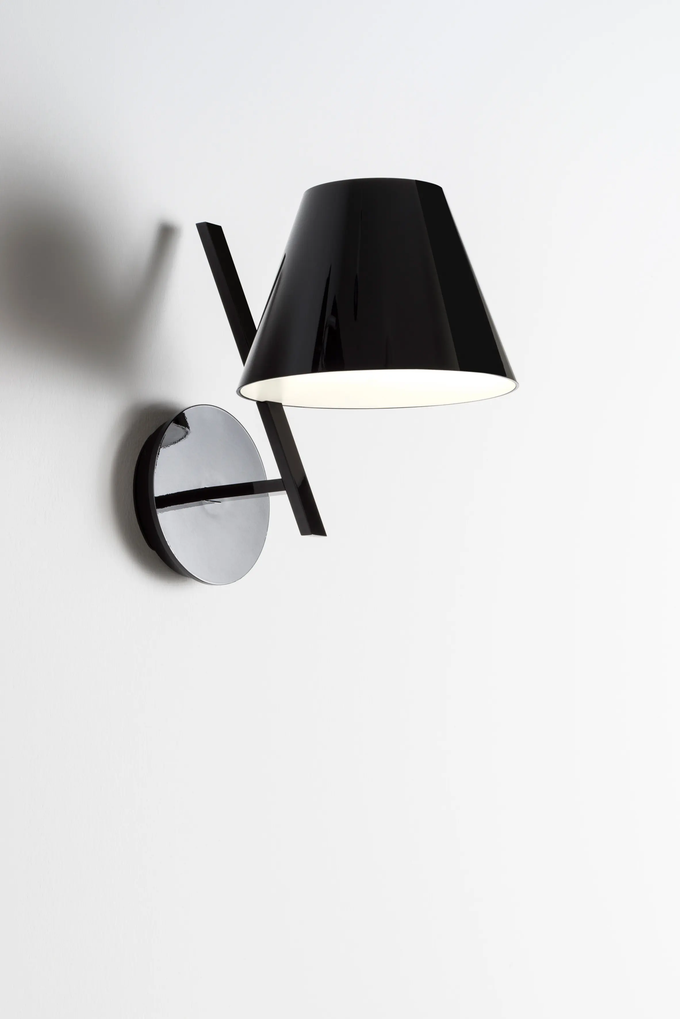Artemide - La Petite Wall