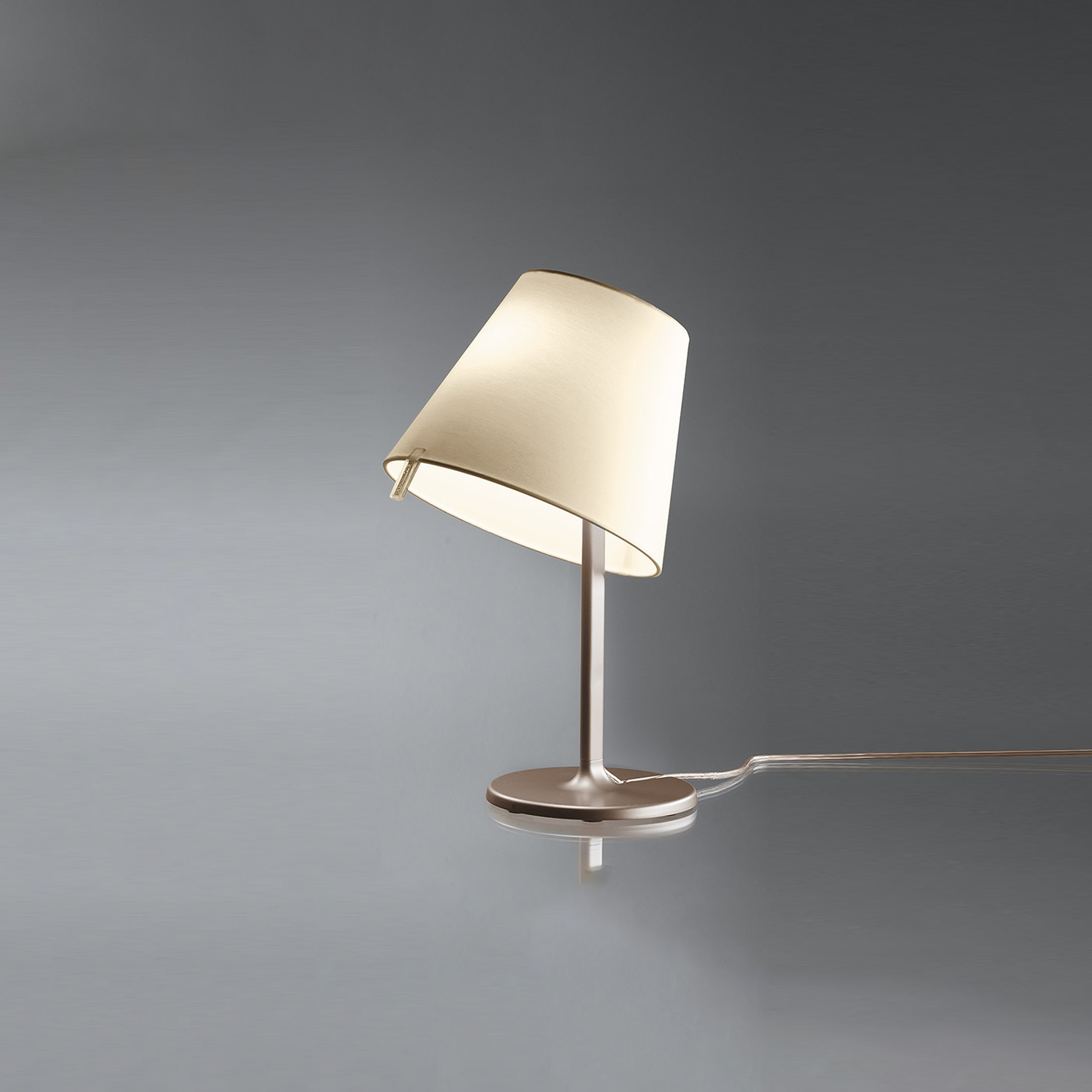 Display product Melampo Notte Table from manufacturer Artemide