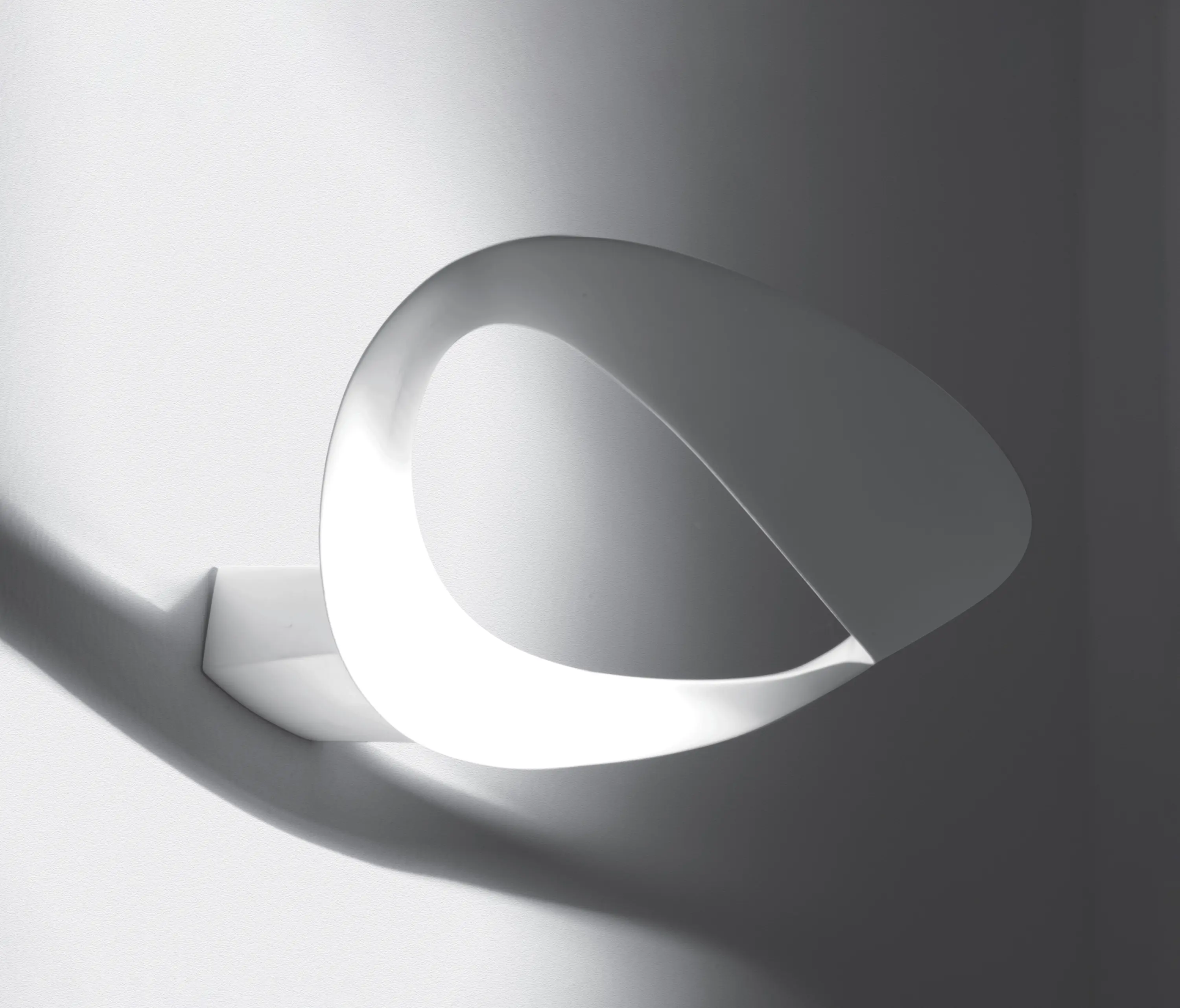 Artemide - Mesmeri LED Wall