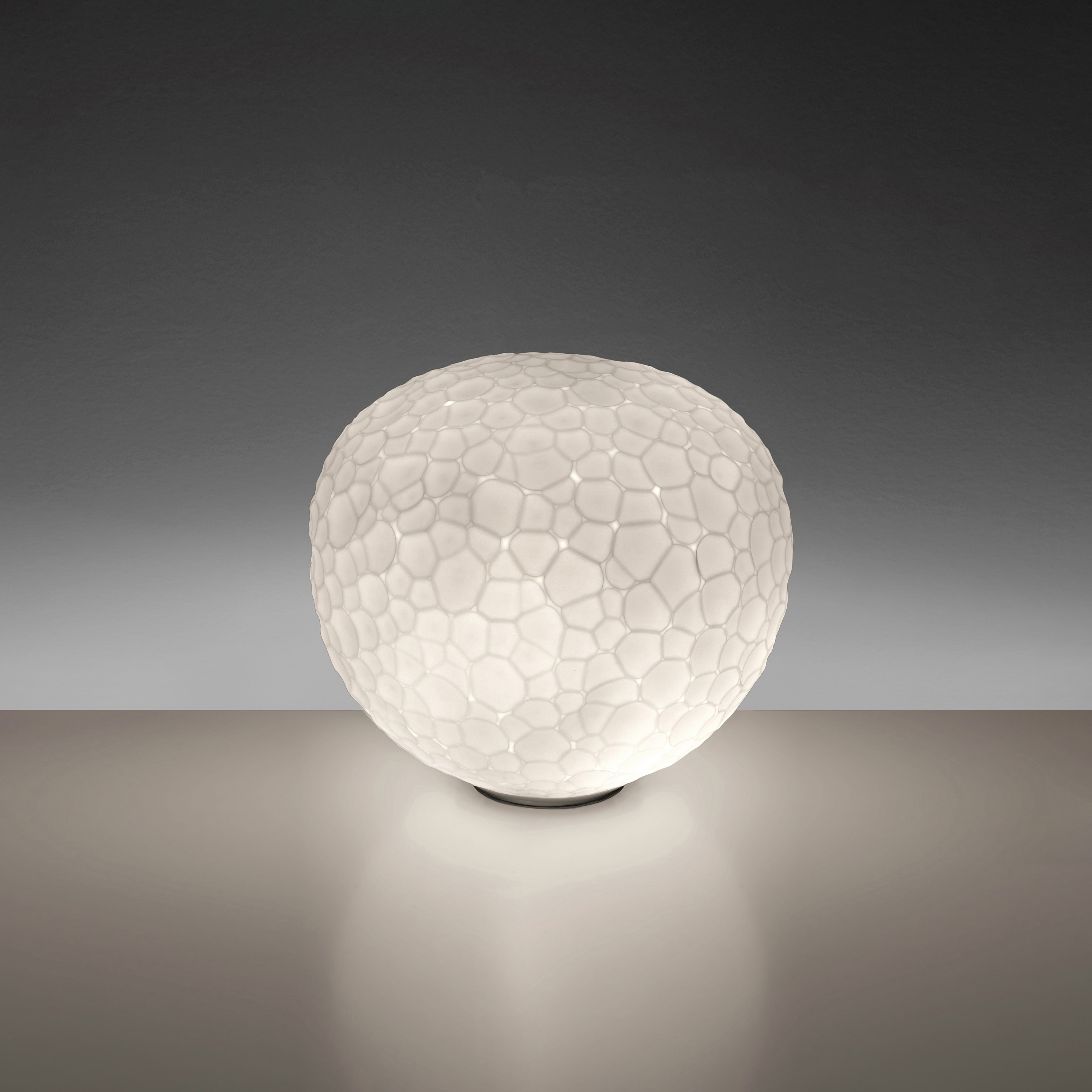 Display product Meteorite 35 Table from manufacturer Artemide