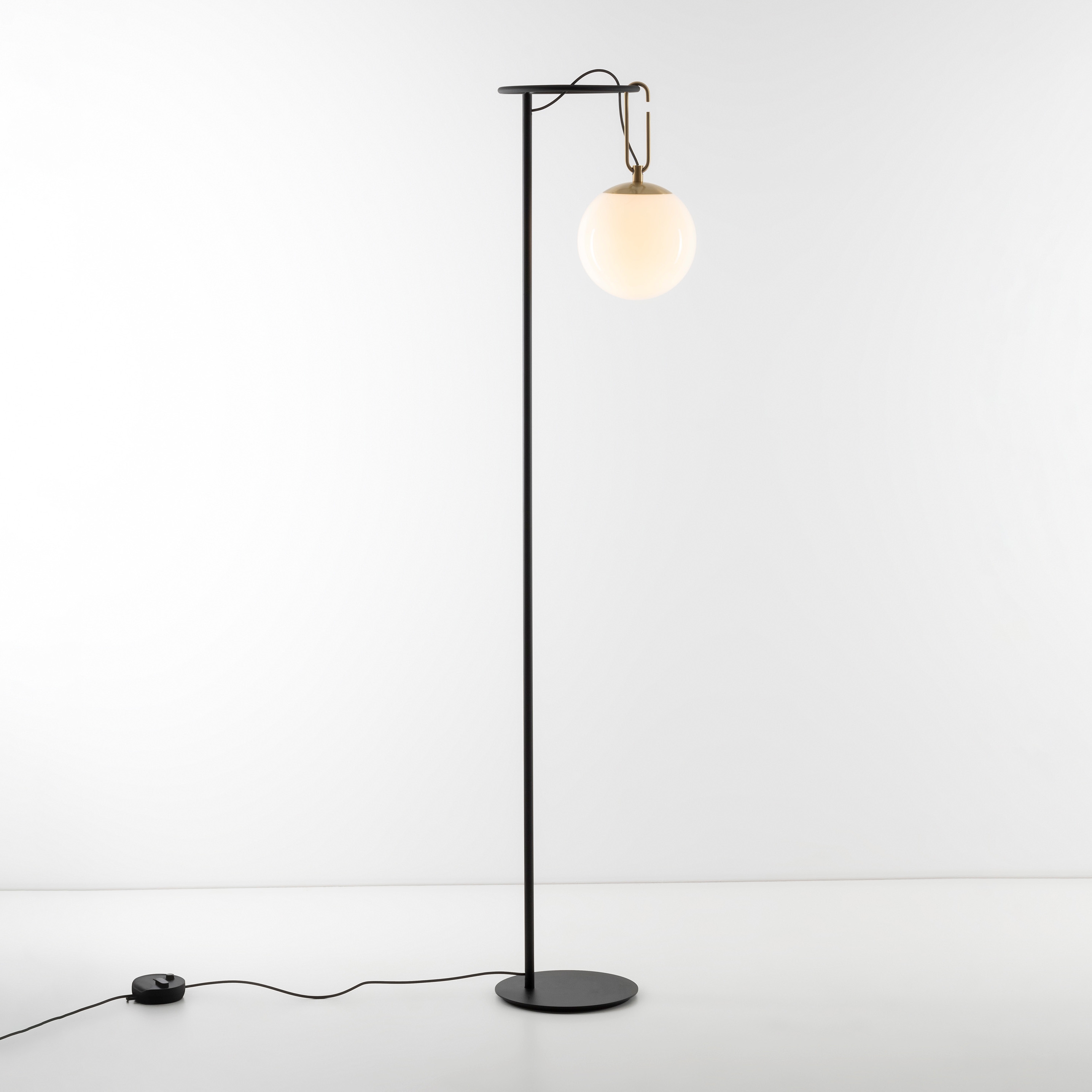 Display product nh 22 Floor from manufacturer Artemide