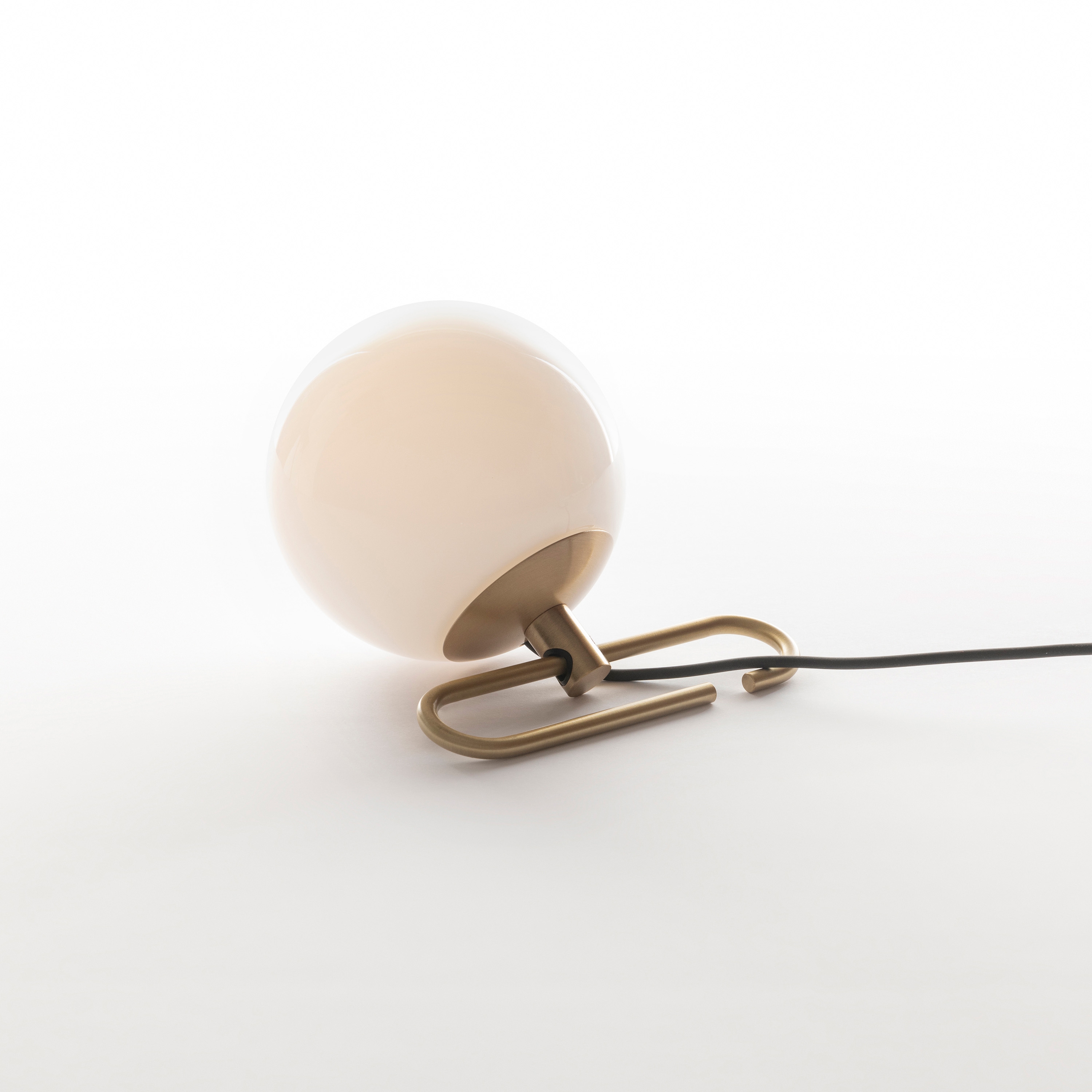 Display product nh1217 from manufacturer Artemide