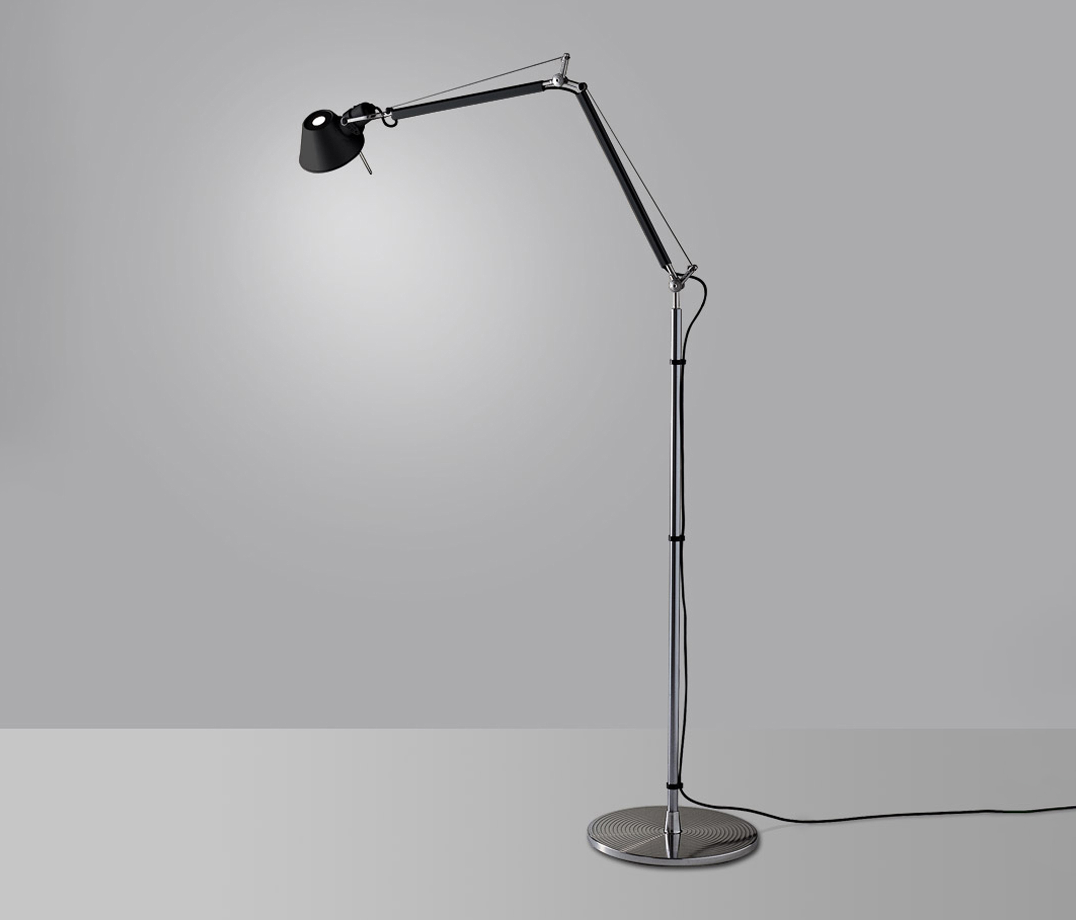 Display product Tolomeo Floor from manufacturer Artemide