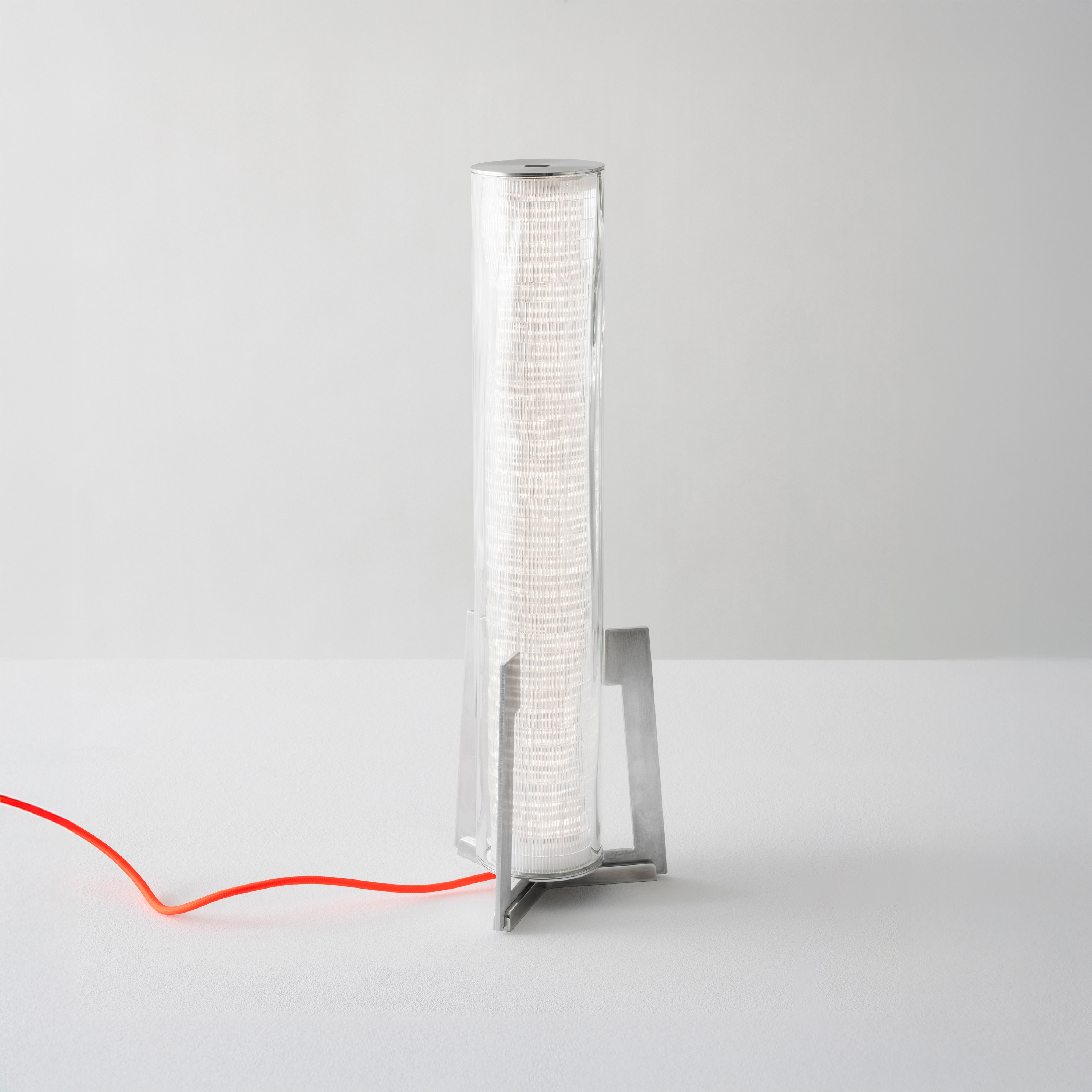 Display product Criosfera Table Vertical from manufacturer Artemide