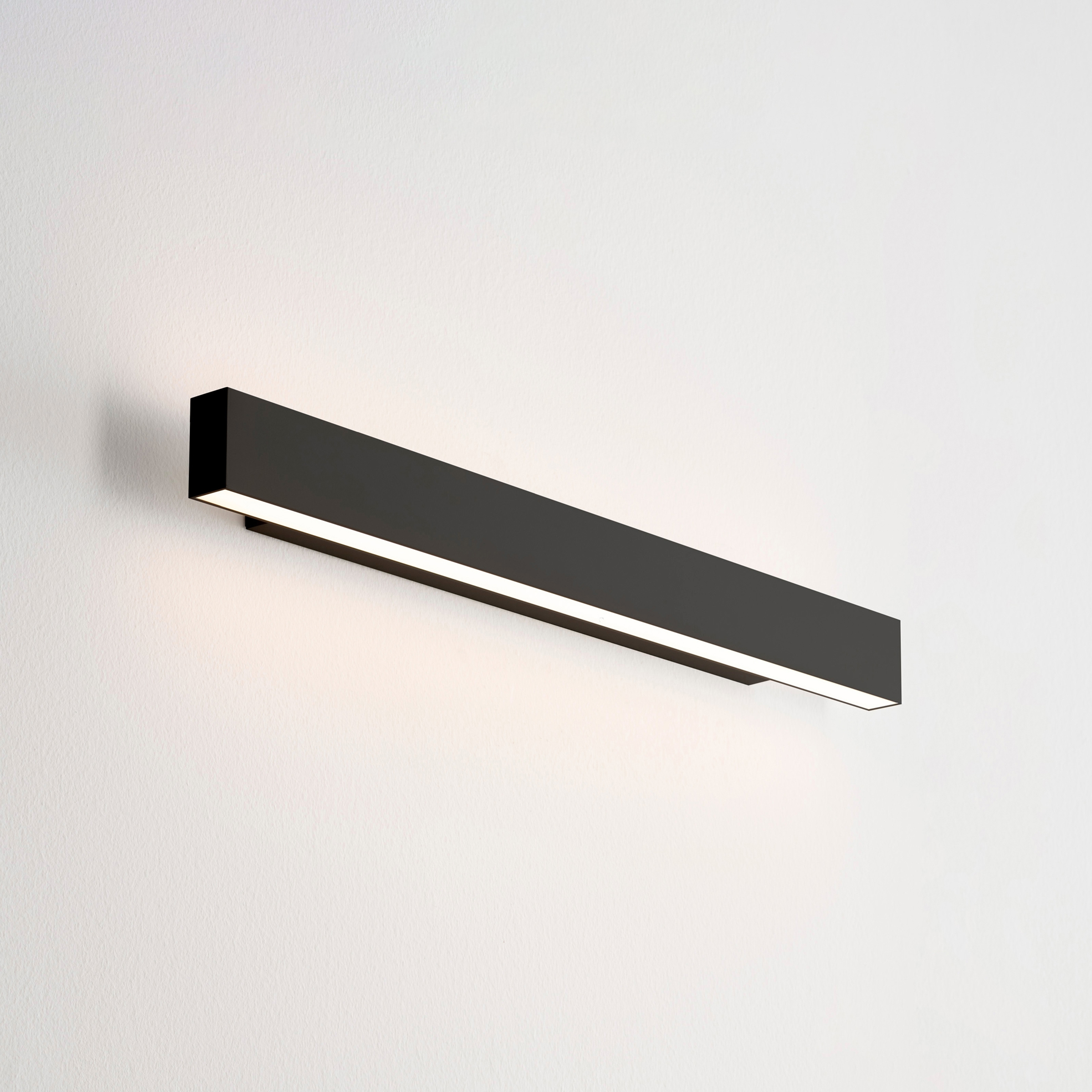 Mostra il prodotto A.24 Wall 60 del produttore Artemide