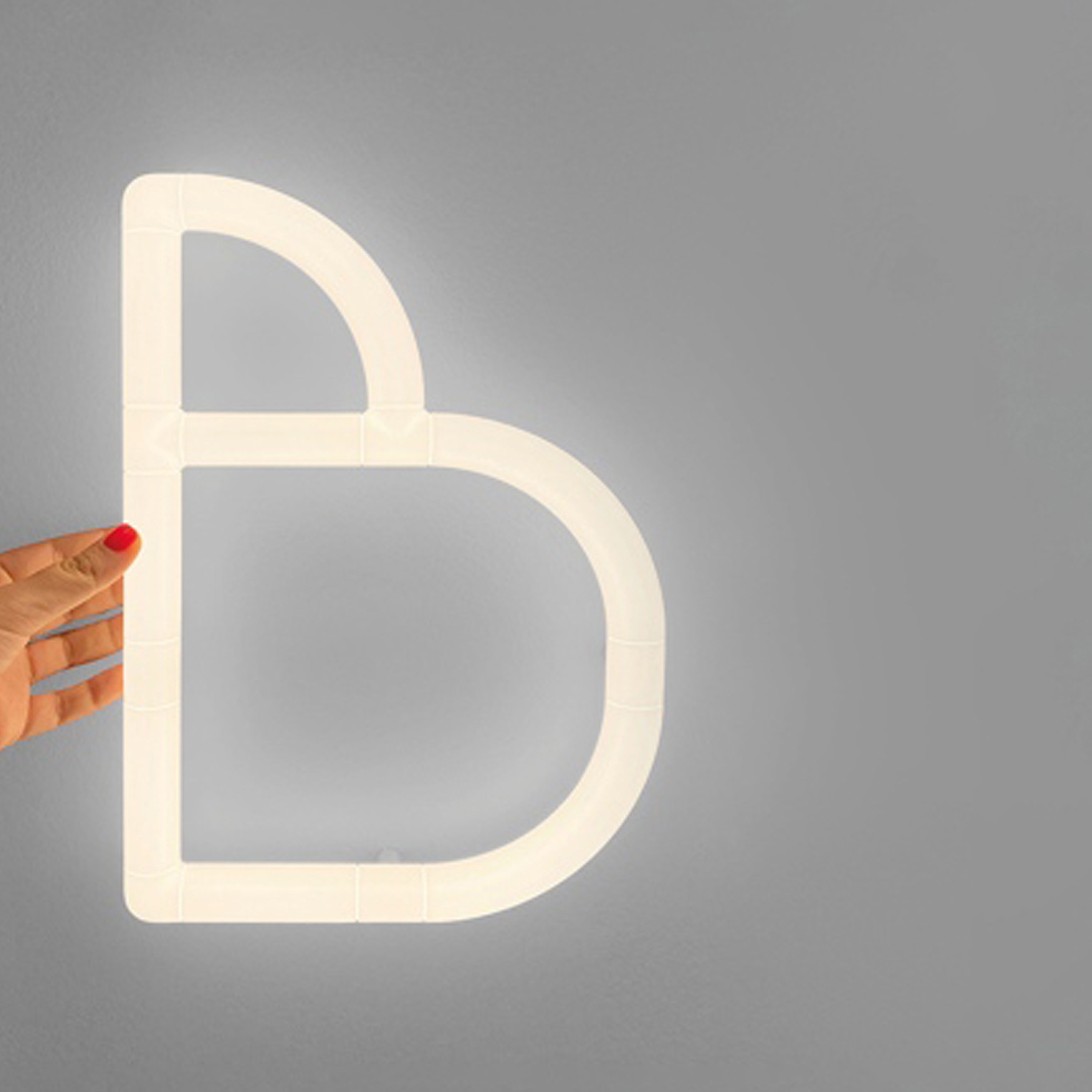Mostrar el producto Alphabet of Light Mini Letters del fabricante Artemide