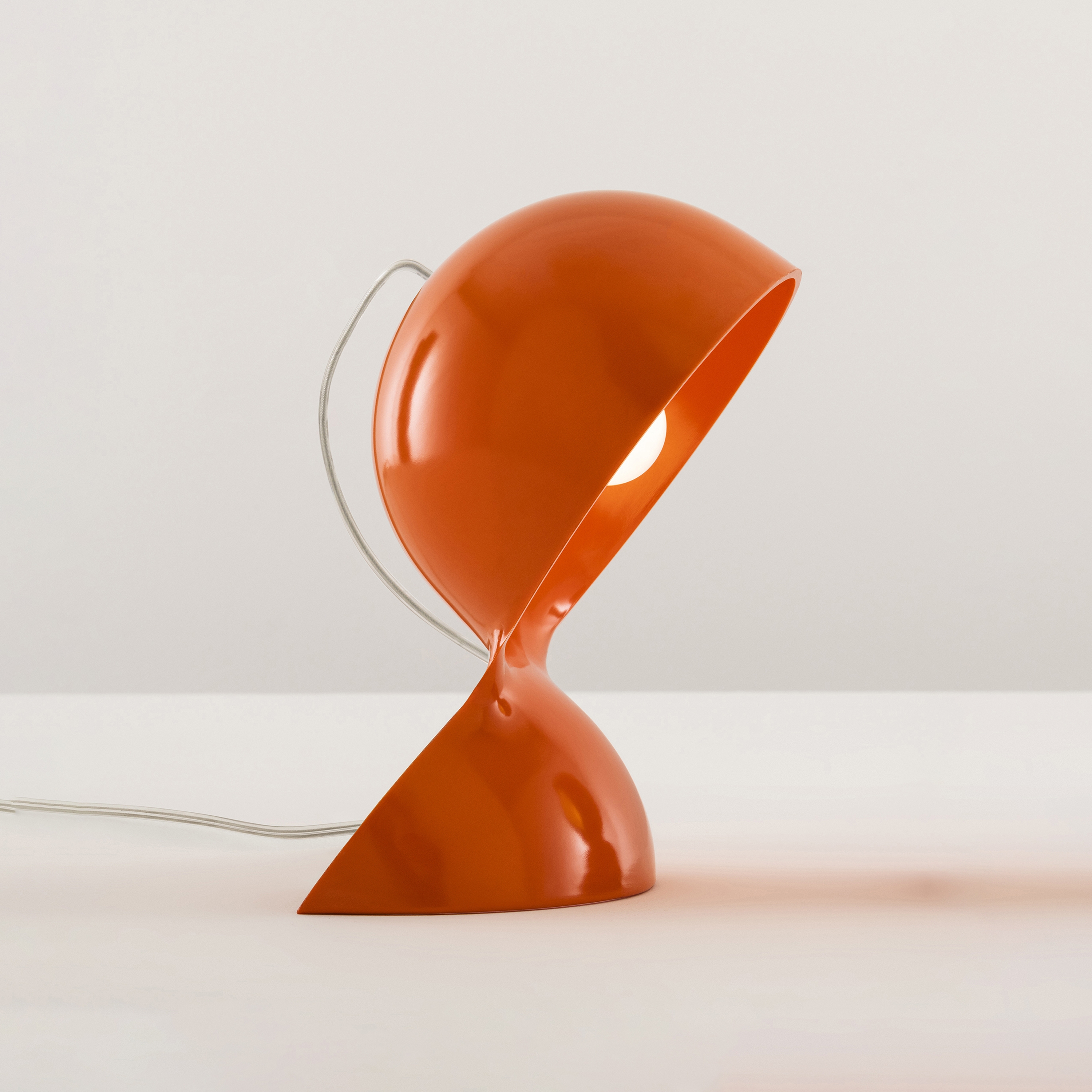 Display product Dalù from manufacturer Artemide