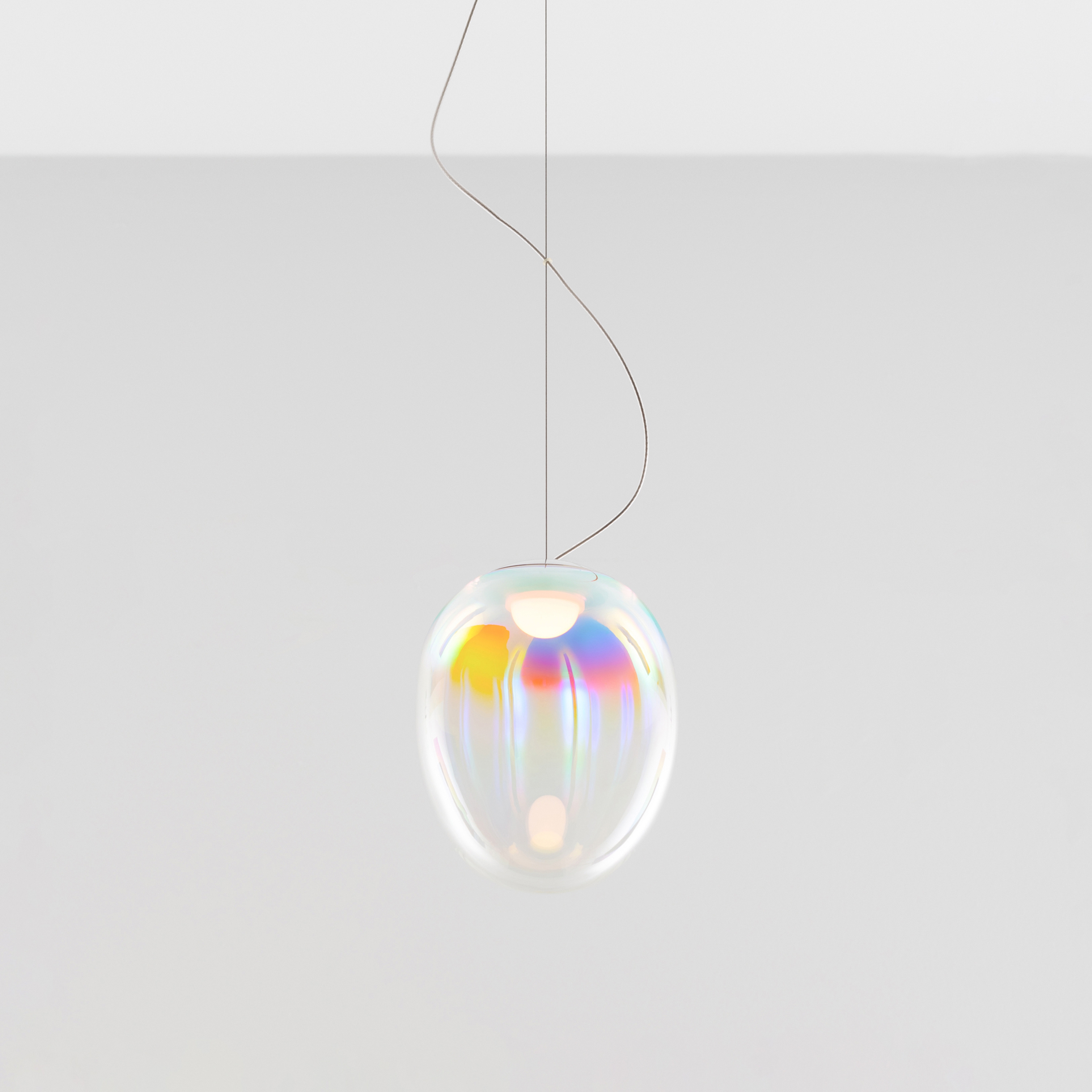 Mostra il prodotto Stellar Nebula 16 Suspension del produttore Artemide