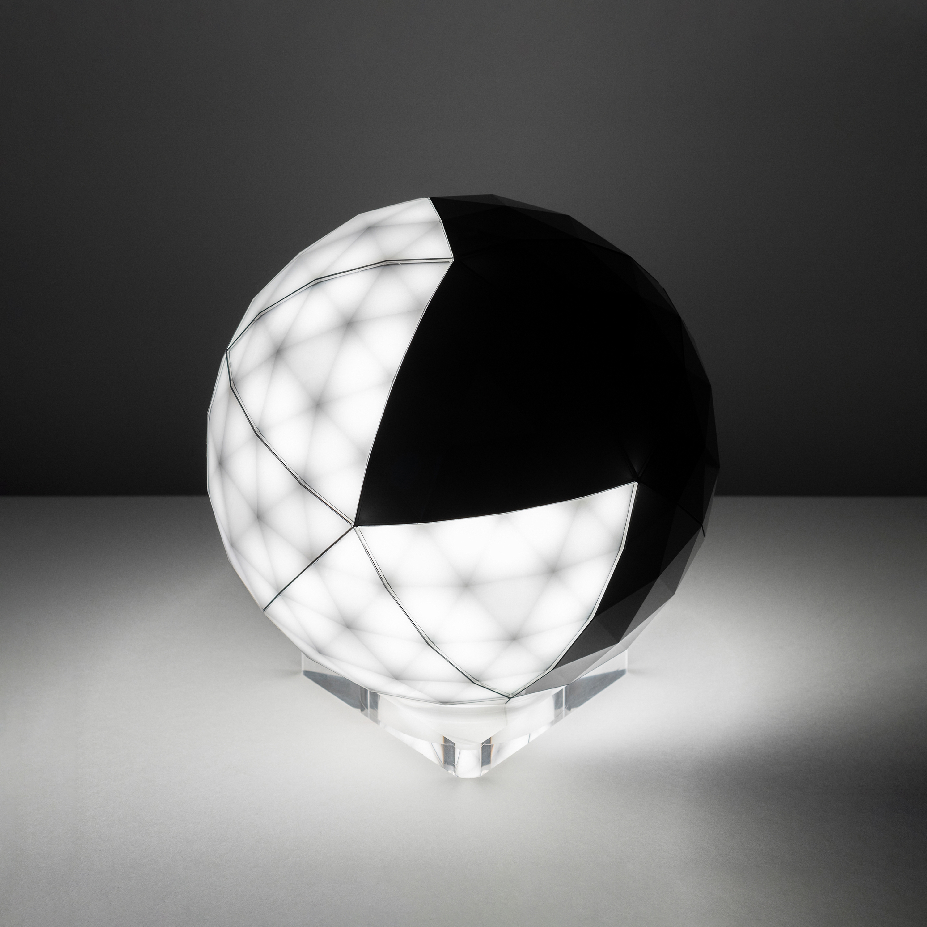 Display product Huara from manufacturer Artemide