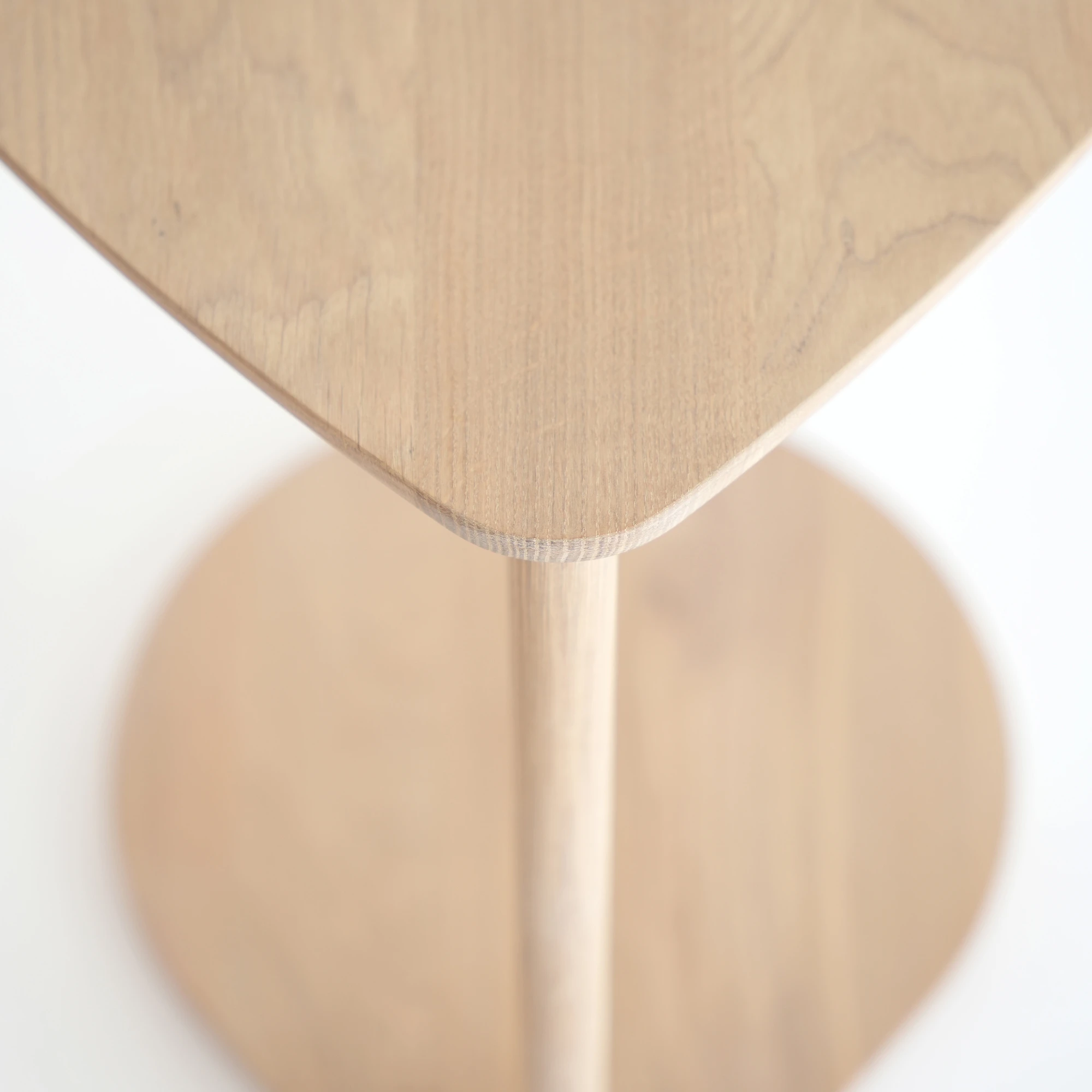 COFFEE & SIDE TABLES