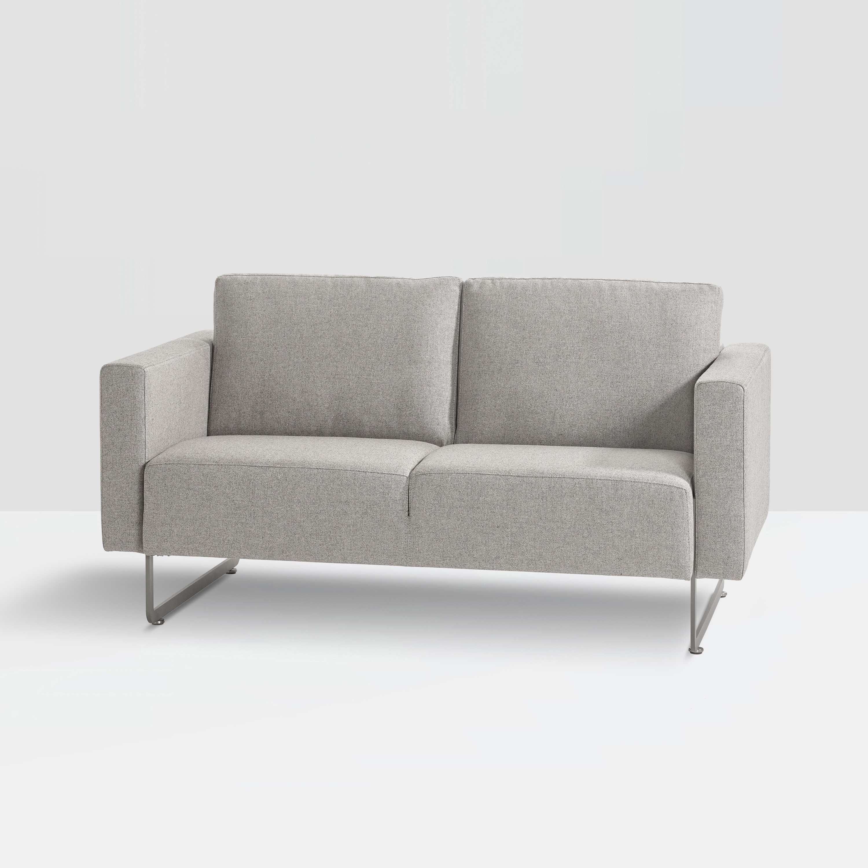 Display product Mare Loose Cushion from manufacturer Artifort