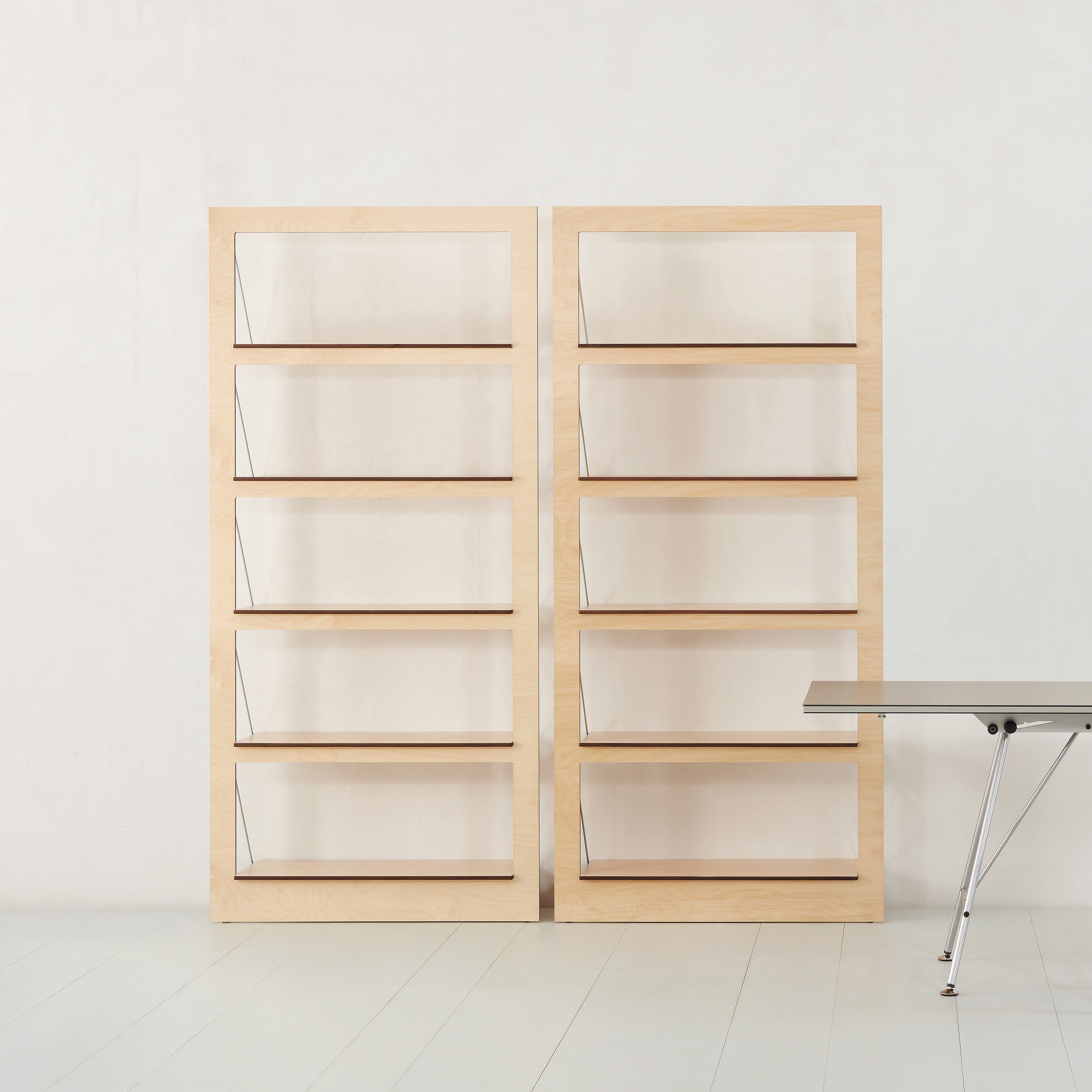 Mostra il prodotto Wandregal del produttore Atelier Alinea