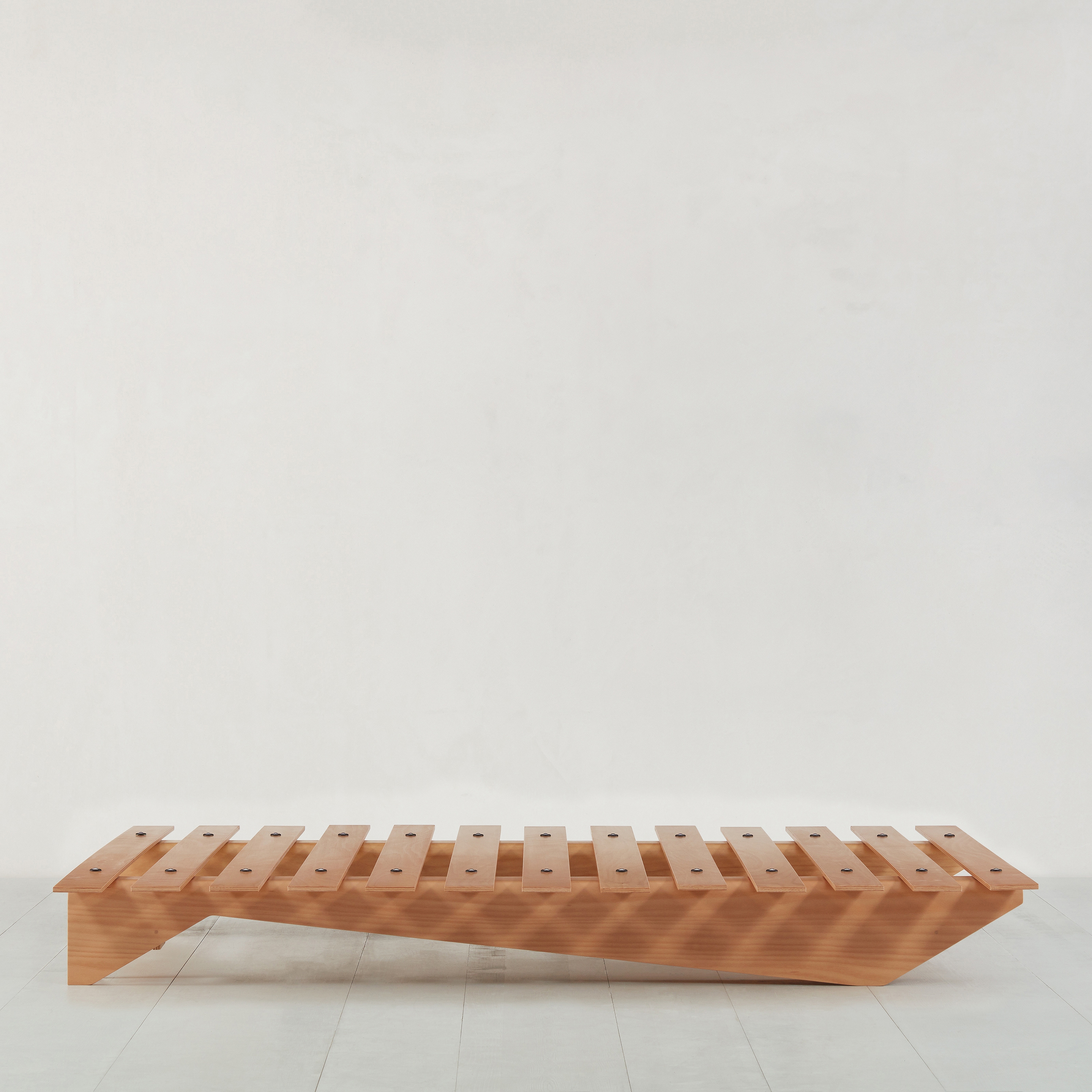 Mostra il prodotto Lattenbett del produttore Atelier Alinea