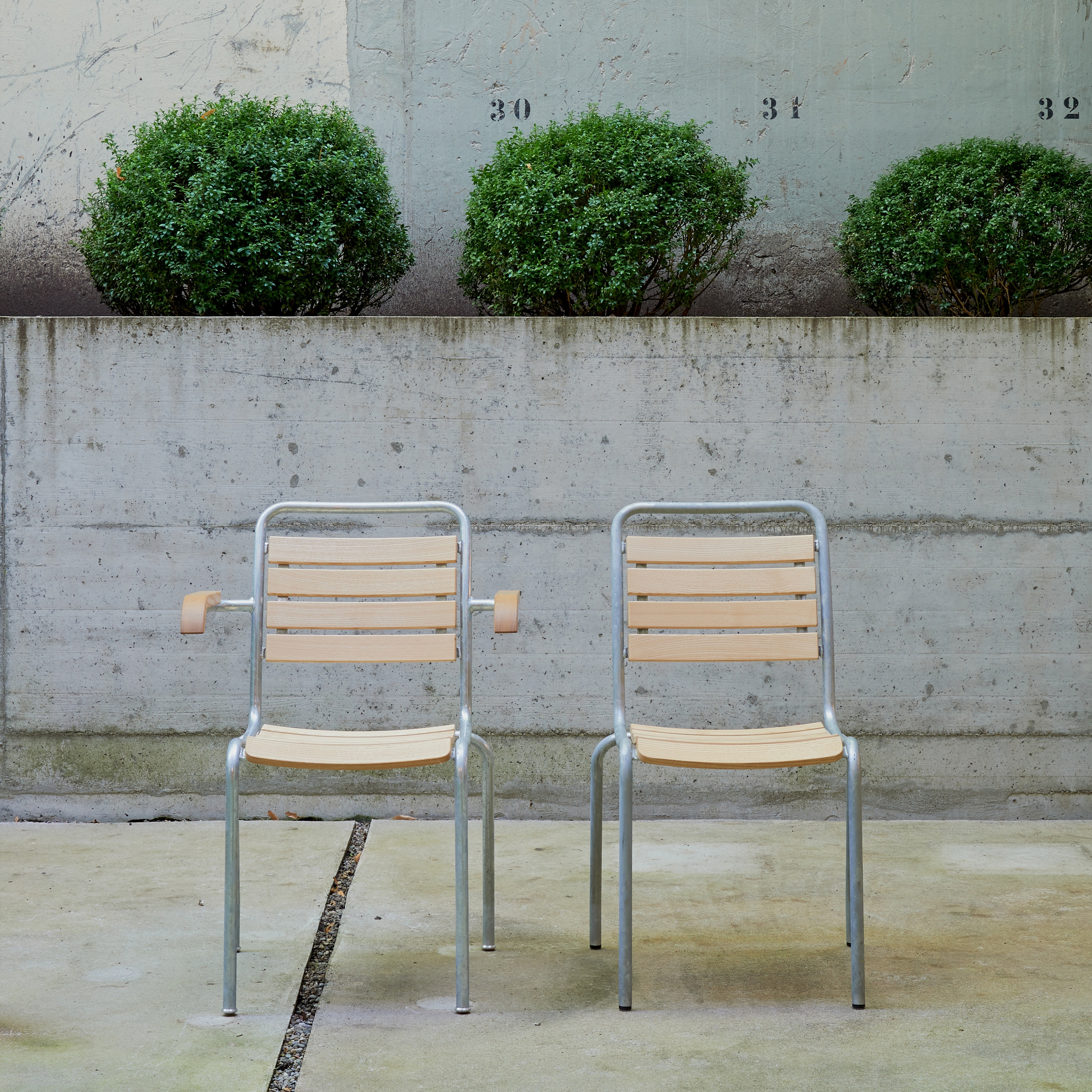 Mostra il prodotto Sedia da giardino del produttore Atelier Alinea