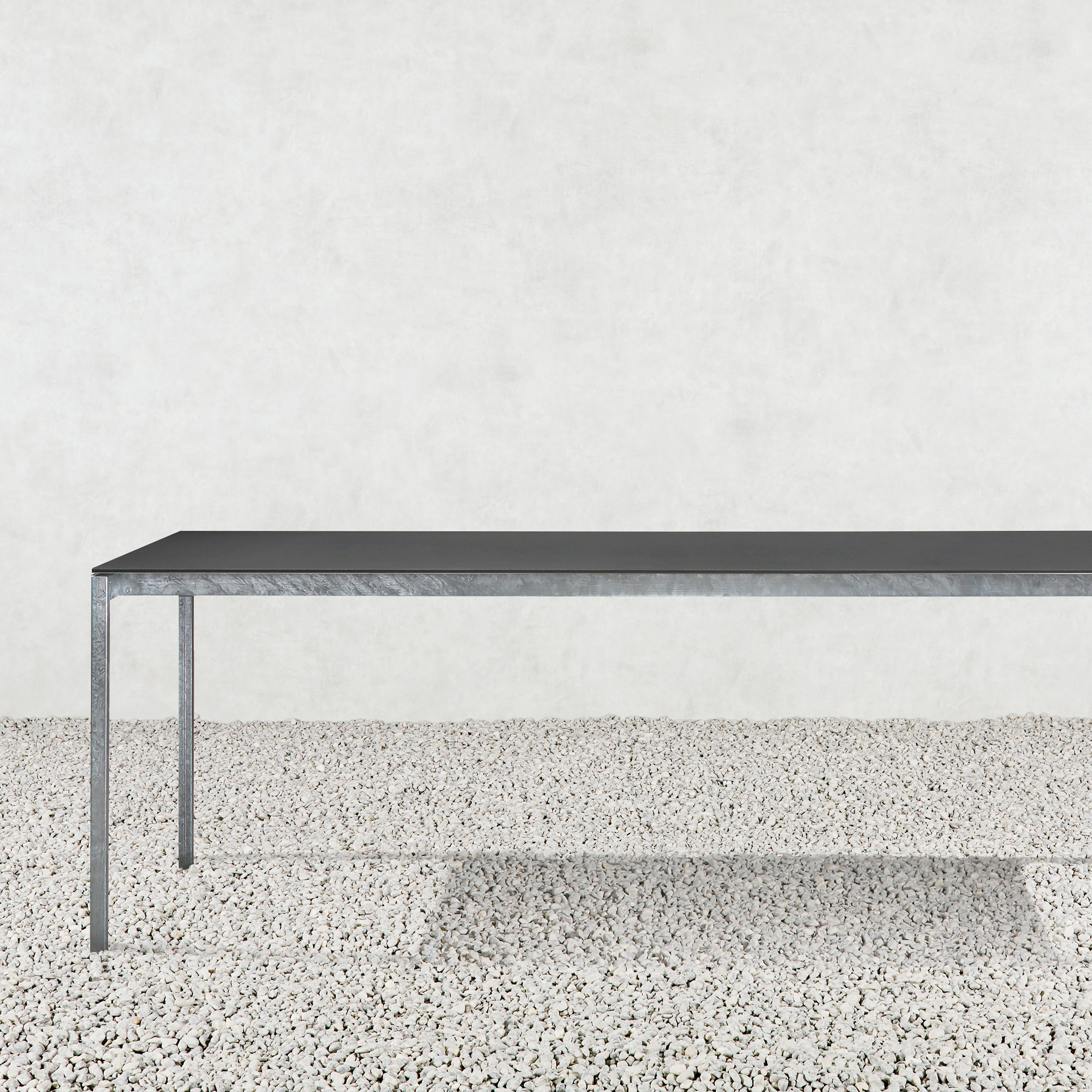 Display product The Thesis garden table from manufacturer Atelier Alinea