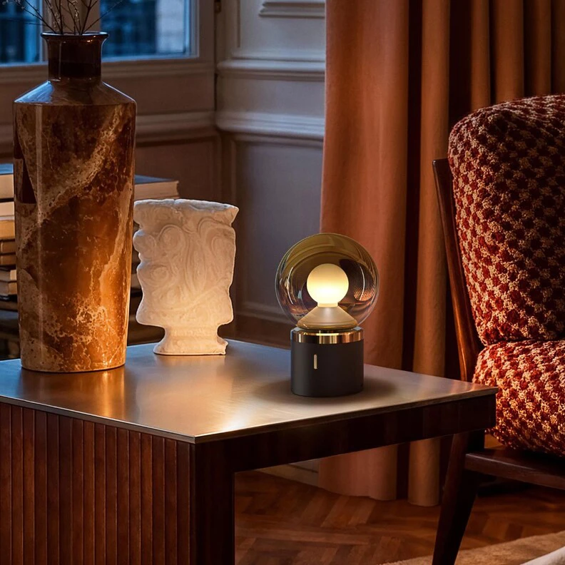 Wireless luminaire