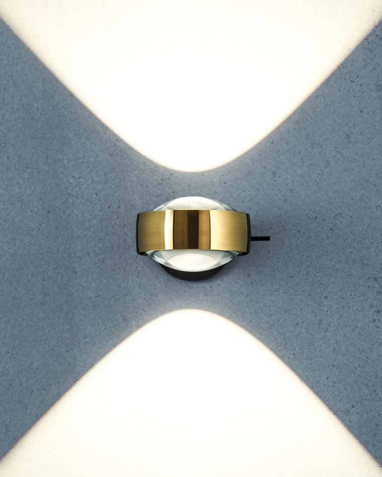 Display product Sento verticale from manufacturer Occhio