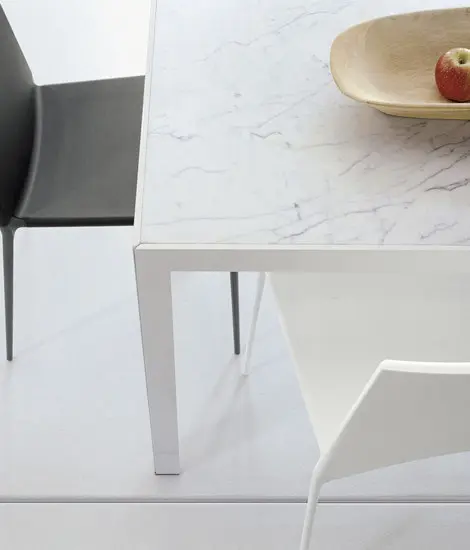 B&B Italia - The Table
