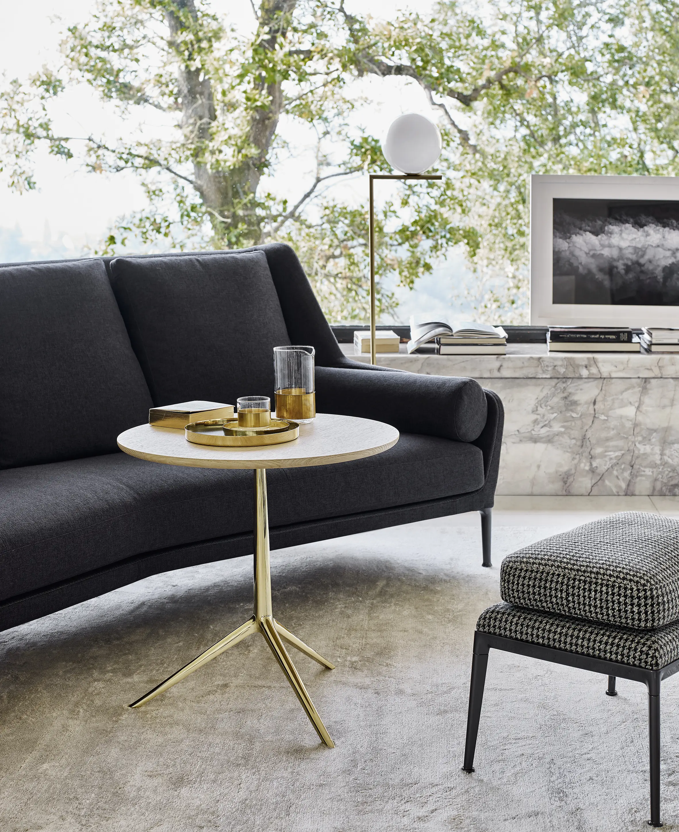 B&B Italia - Cozy small tables