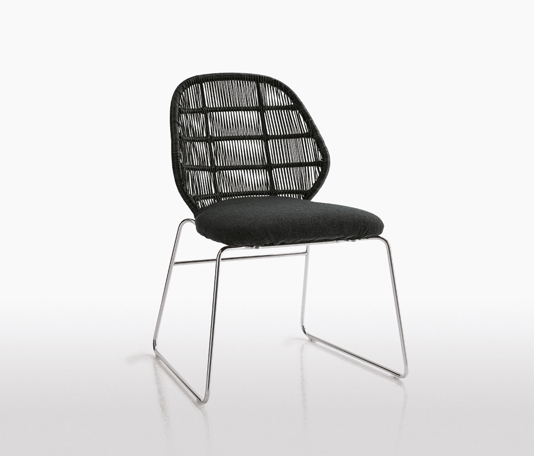 Produkt Crinoline des Herstellers B&B Italia anzeigen