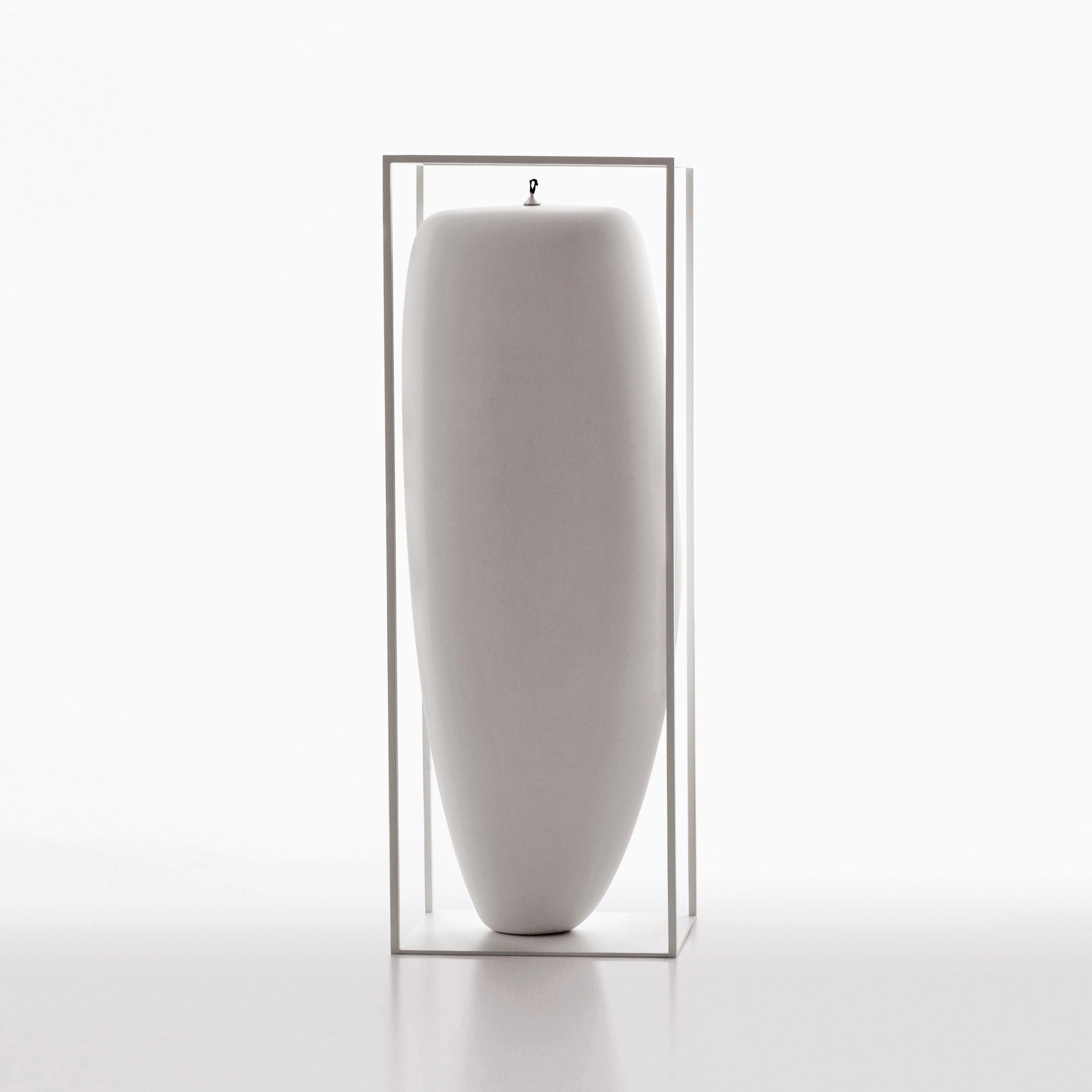 Display product Overscale candles from manufacturer B&B Italia