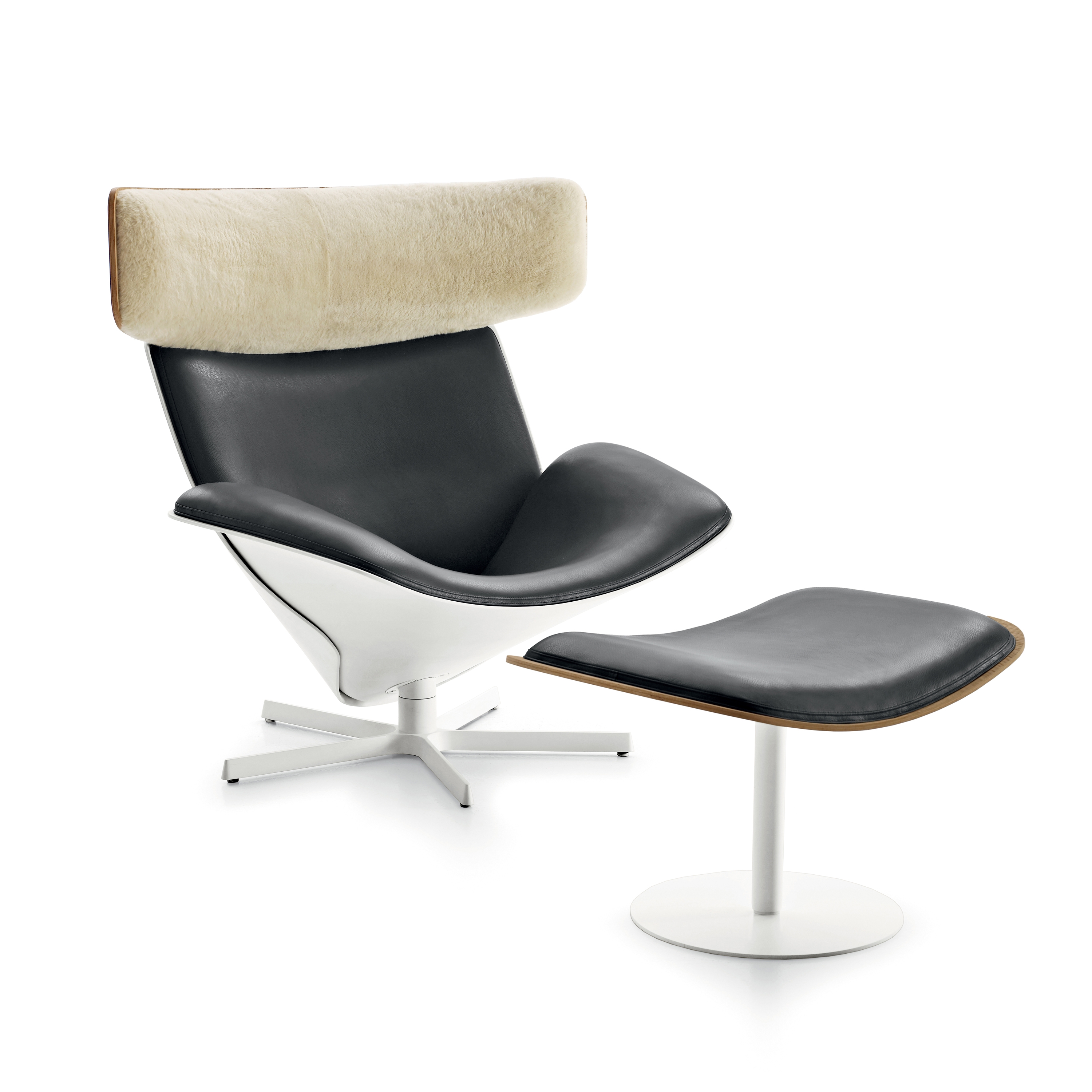 Produkt Almora with footstool des Herstellers B&B Italia anzeigen