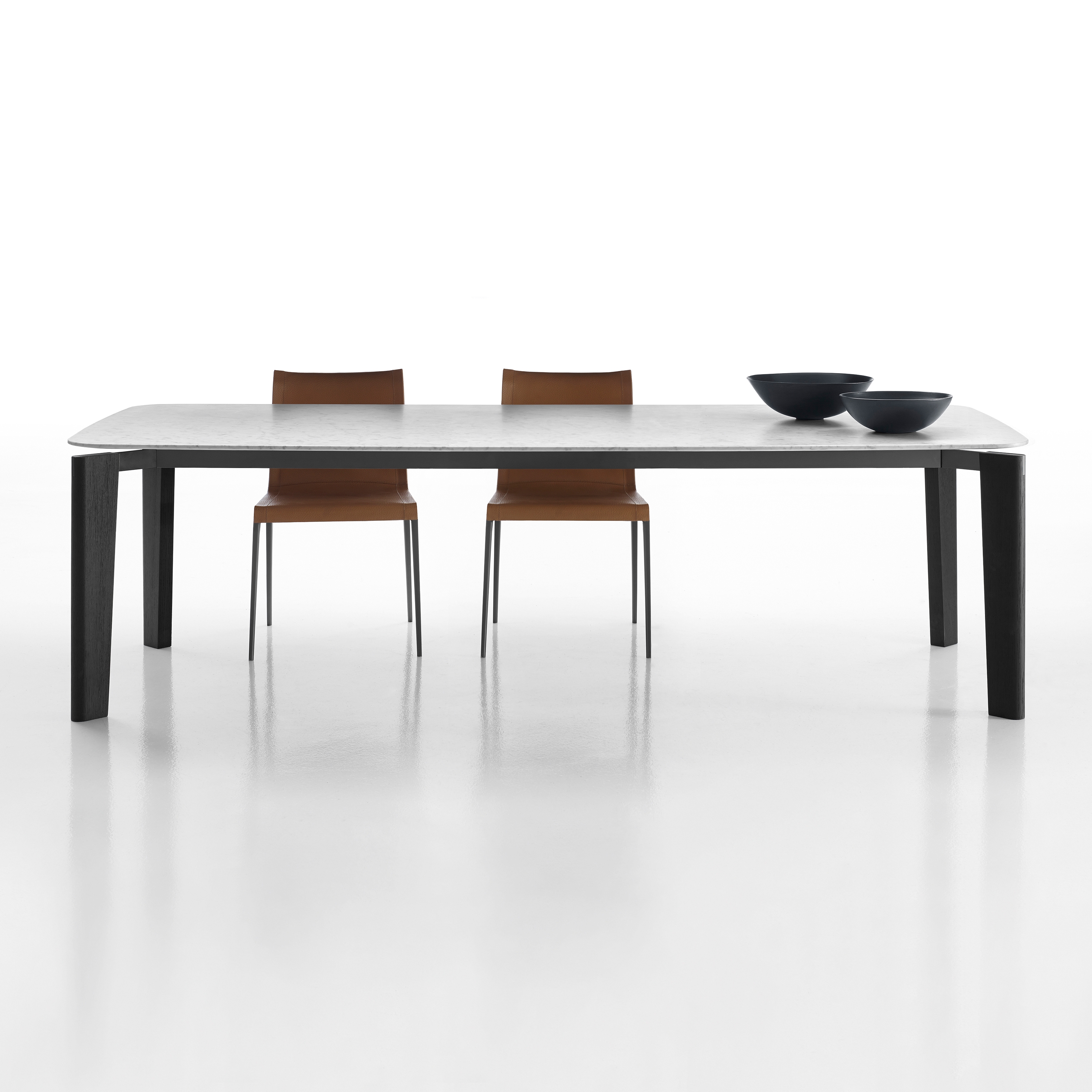 Display product Oskar from manufacturer B&B Italia