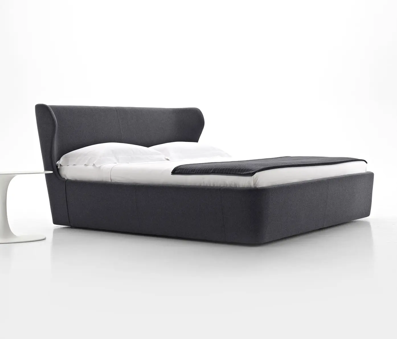 B&B Italia - Papilio bed