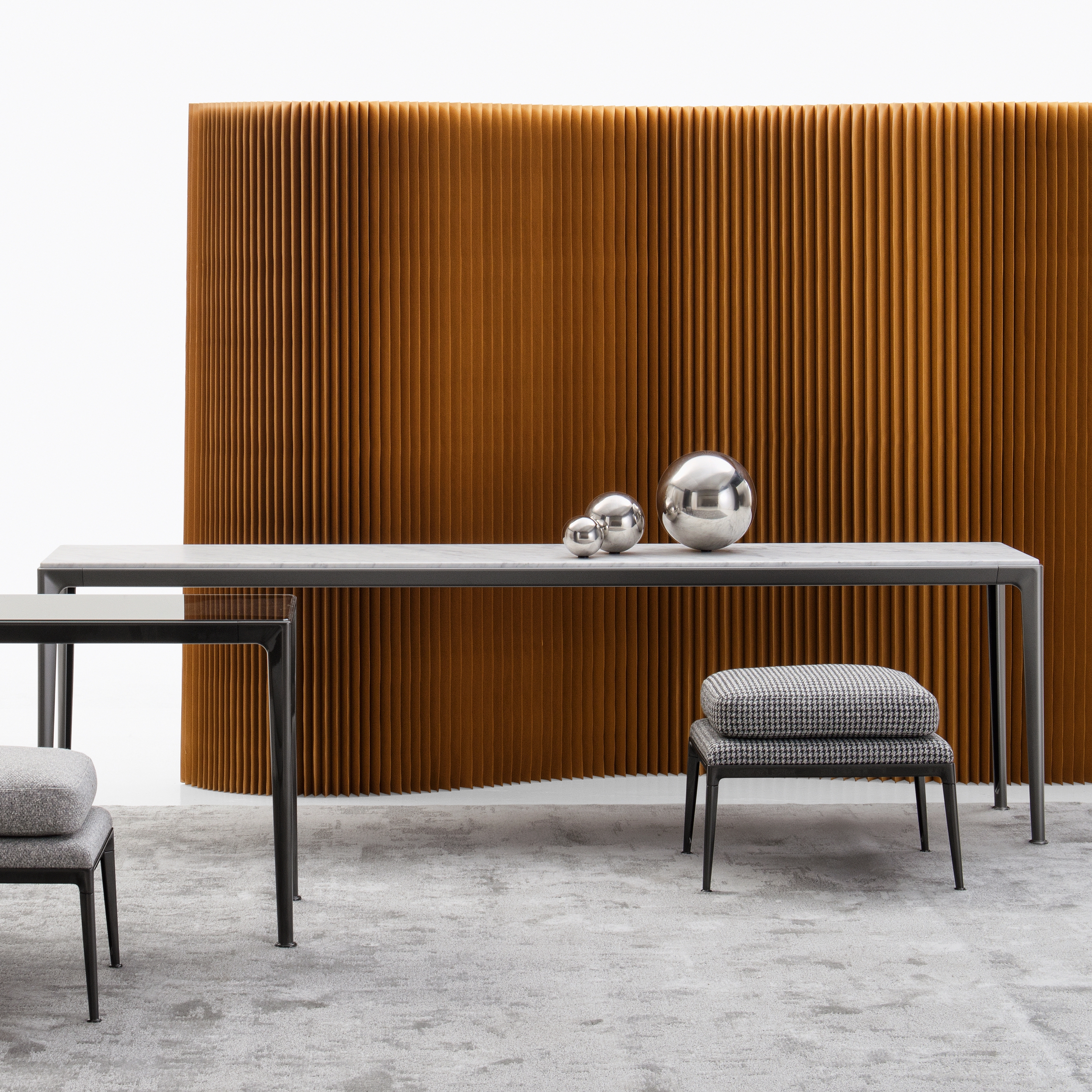 Display product Mirto Console table from manufacturer B&B Italia