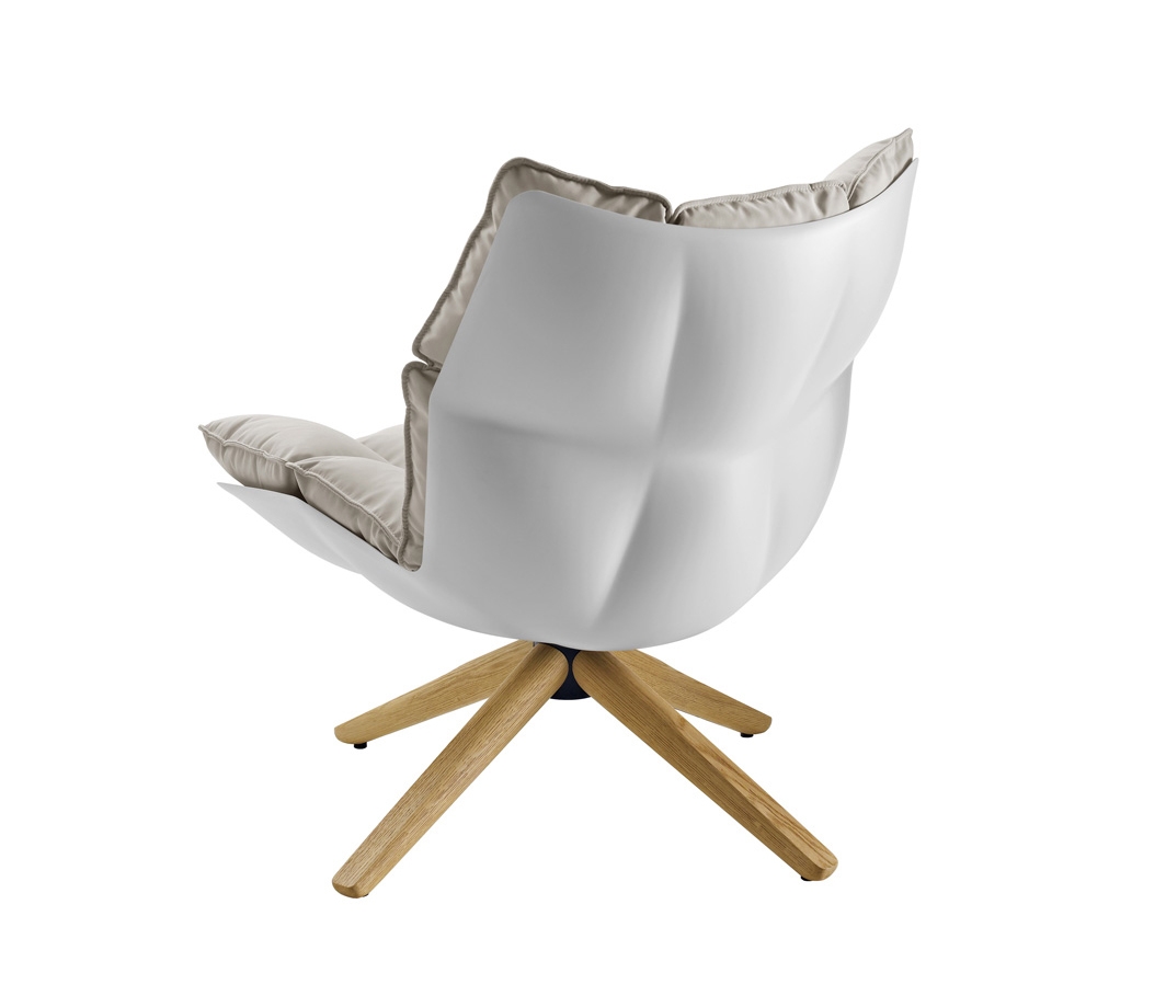 Display product Husk from manufacturer B&B Italia