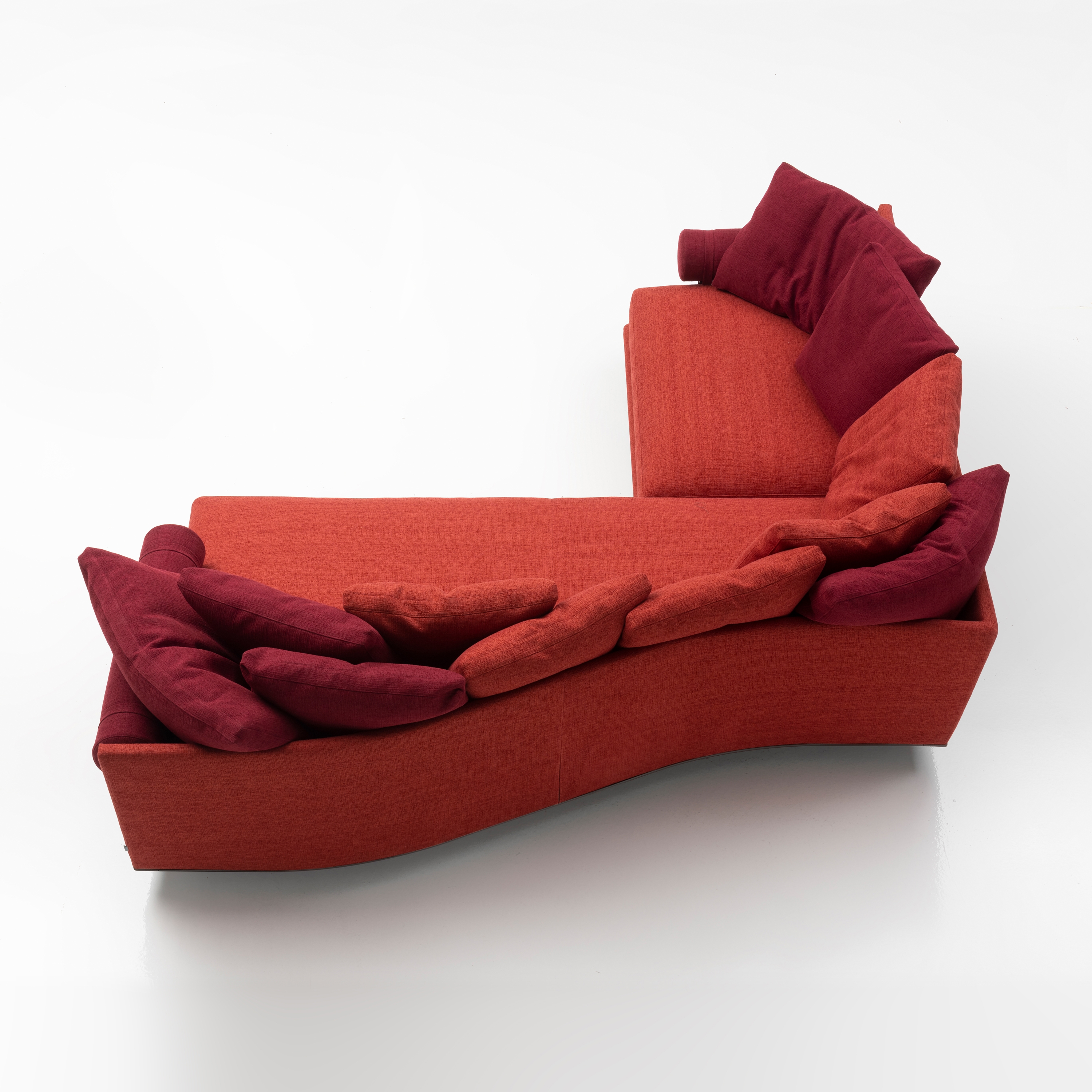 Display product Noonu from manufacturer B&B Italia