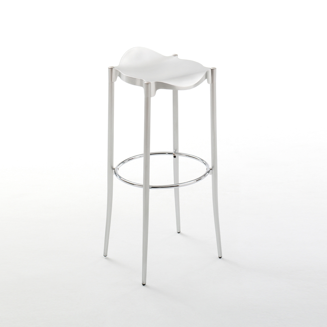 Mostrar el producto Janet taburet del fabricante BD Barcelona