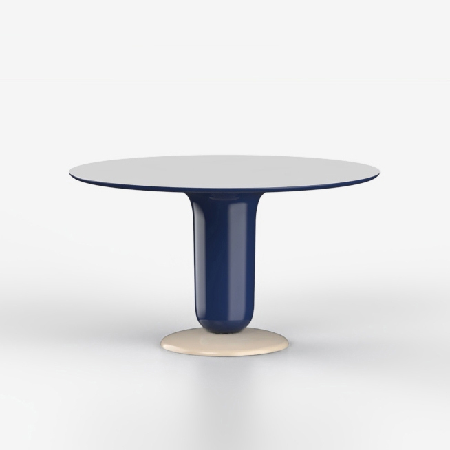 Explorer Dining table