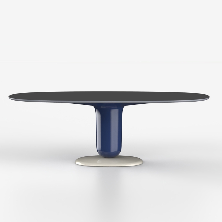Explorer Dining table