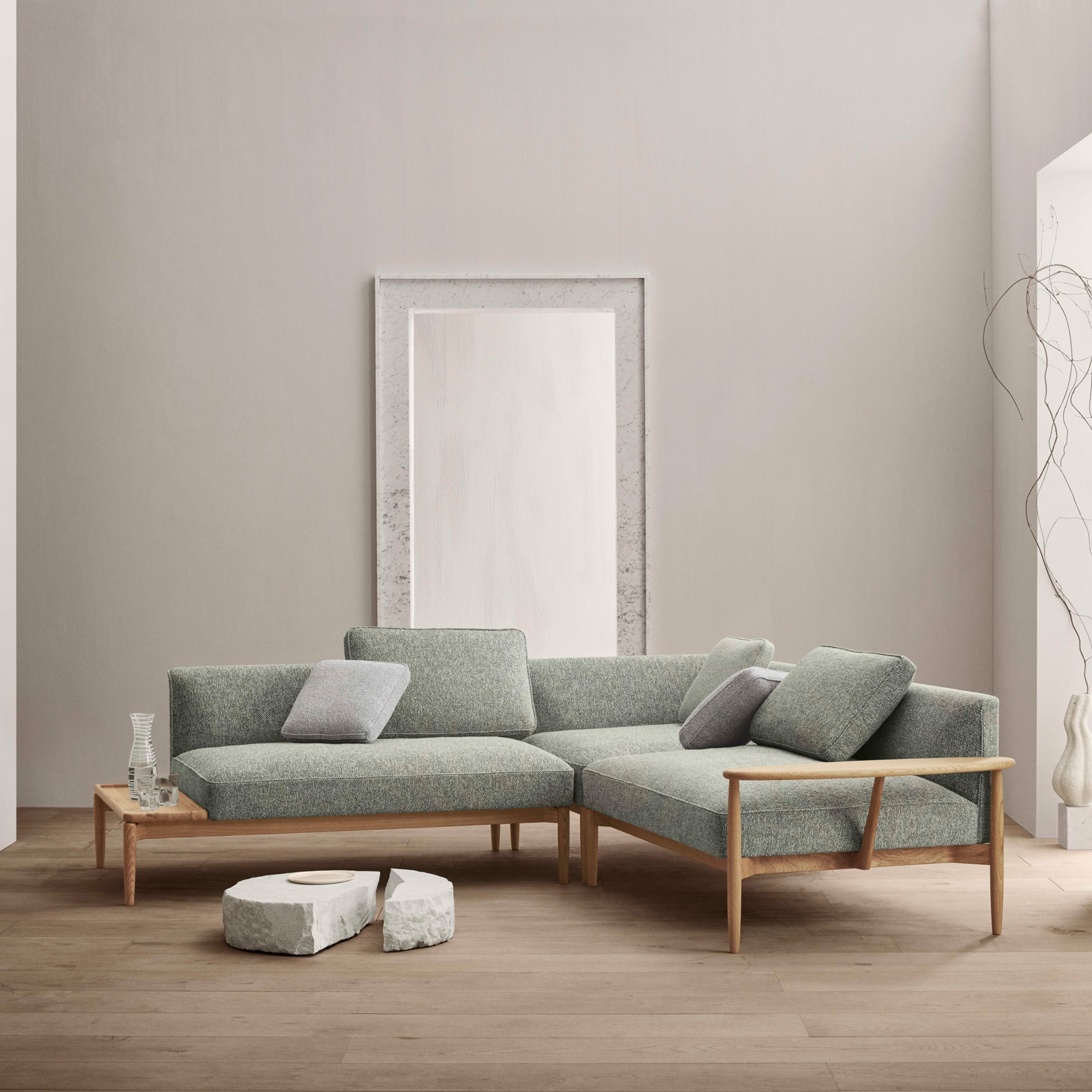 SOFAS & DAYBEDS