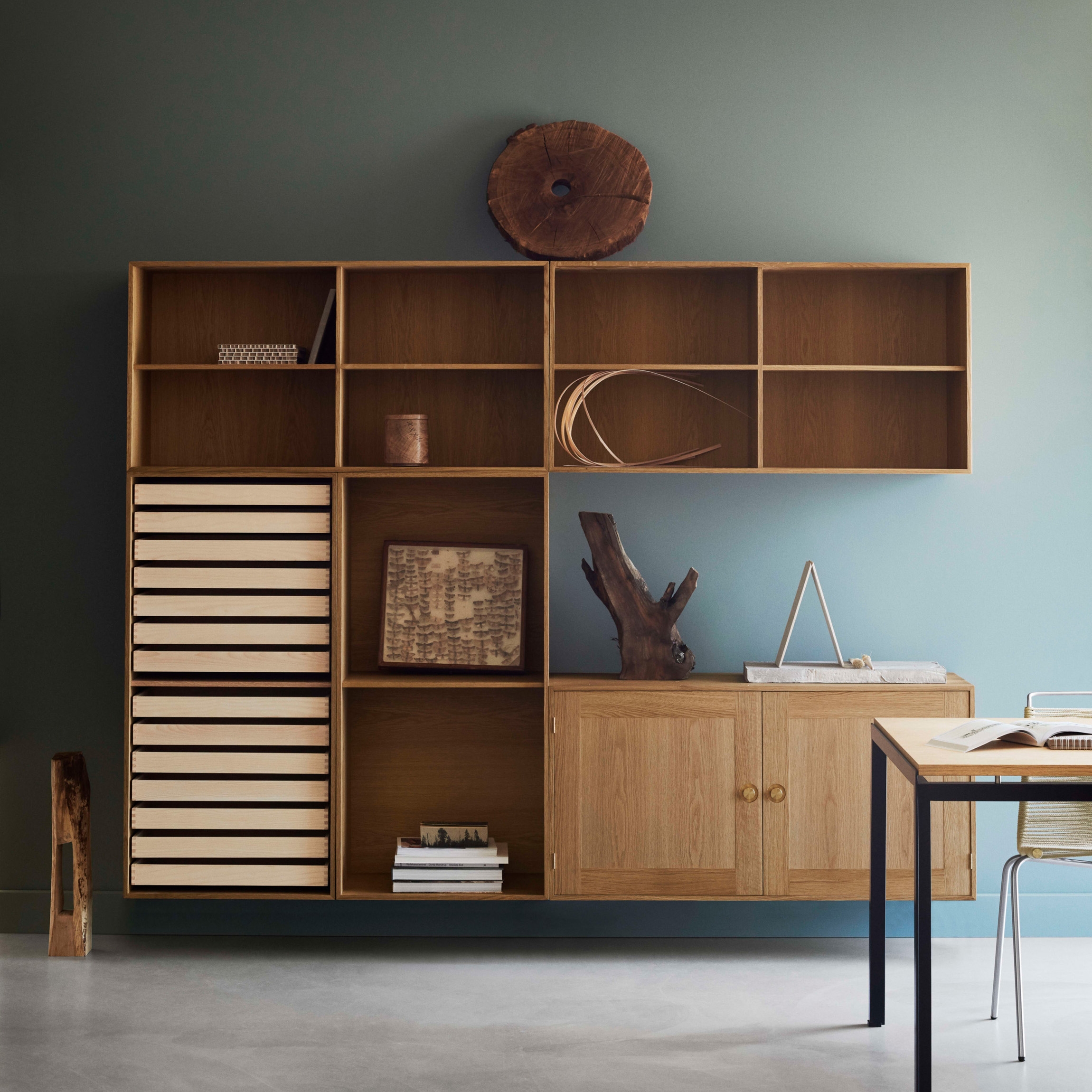 BOOKCASES & CABINETS