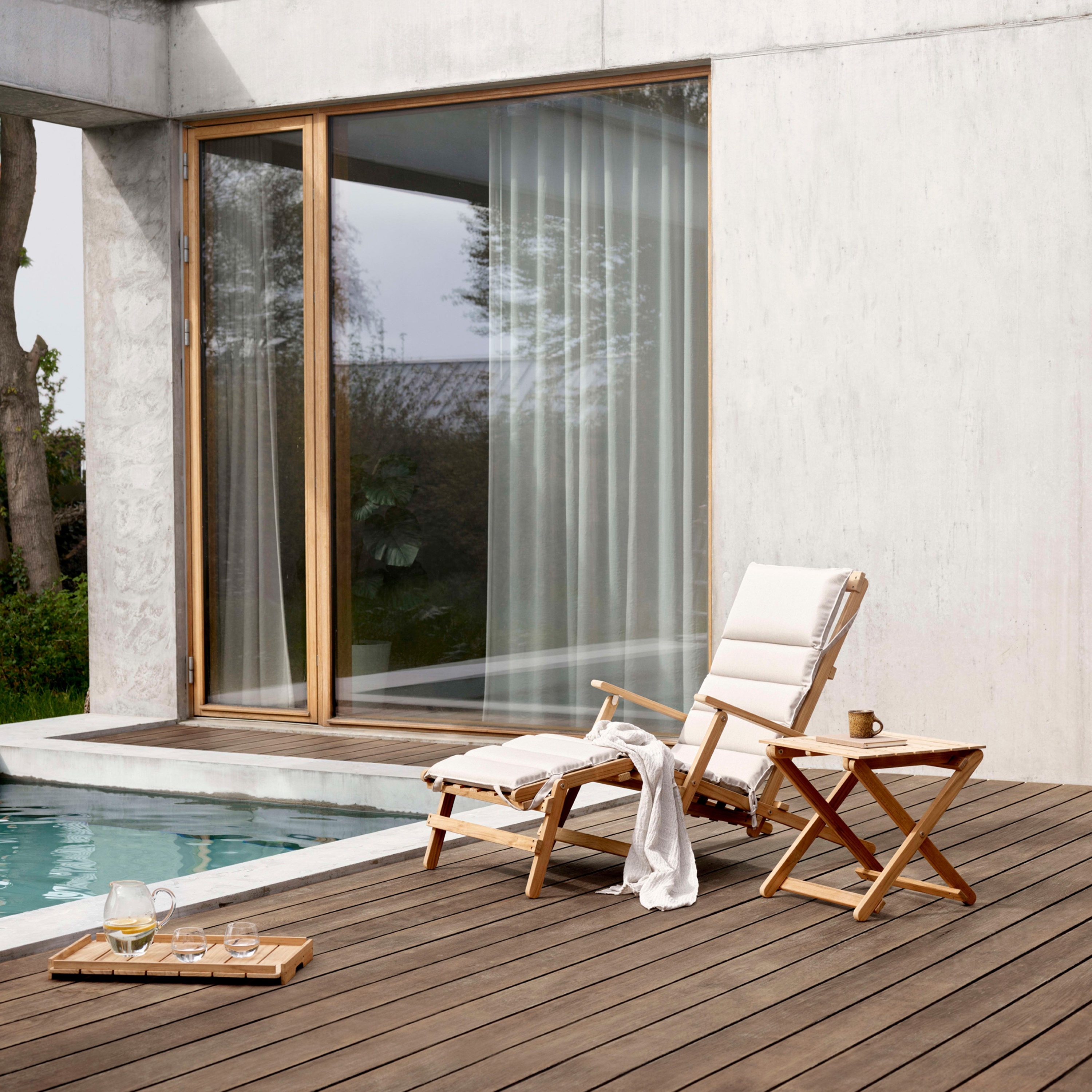 OUTDOOR FURNITURE