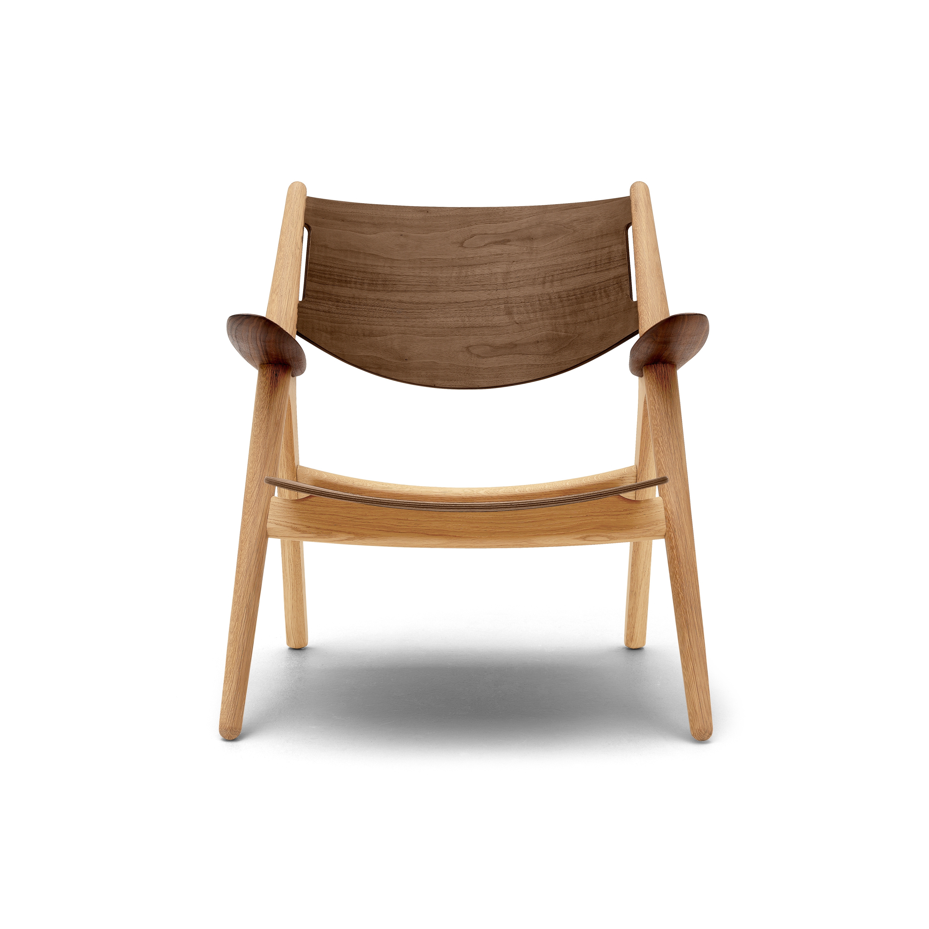 Mostrar el producto CH28T | Lounge Chair del fabricante Carl Hansen & Søn
