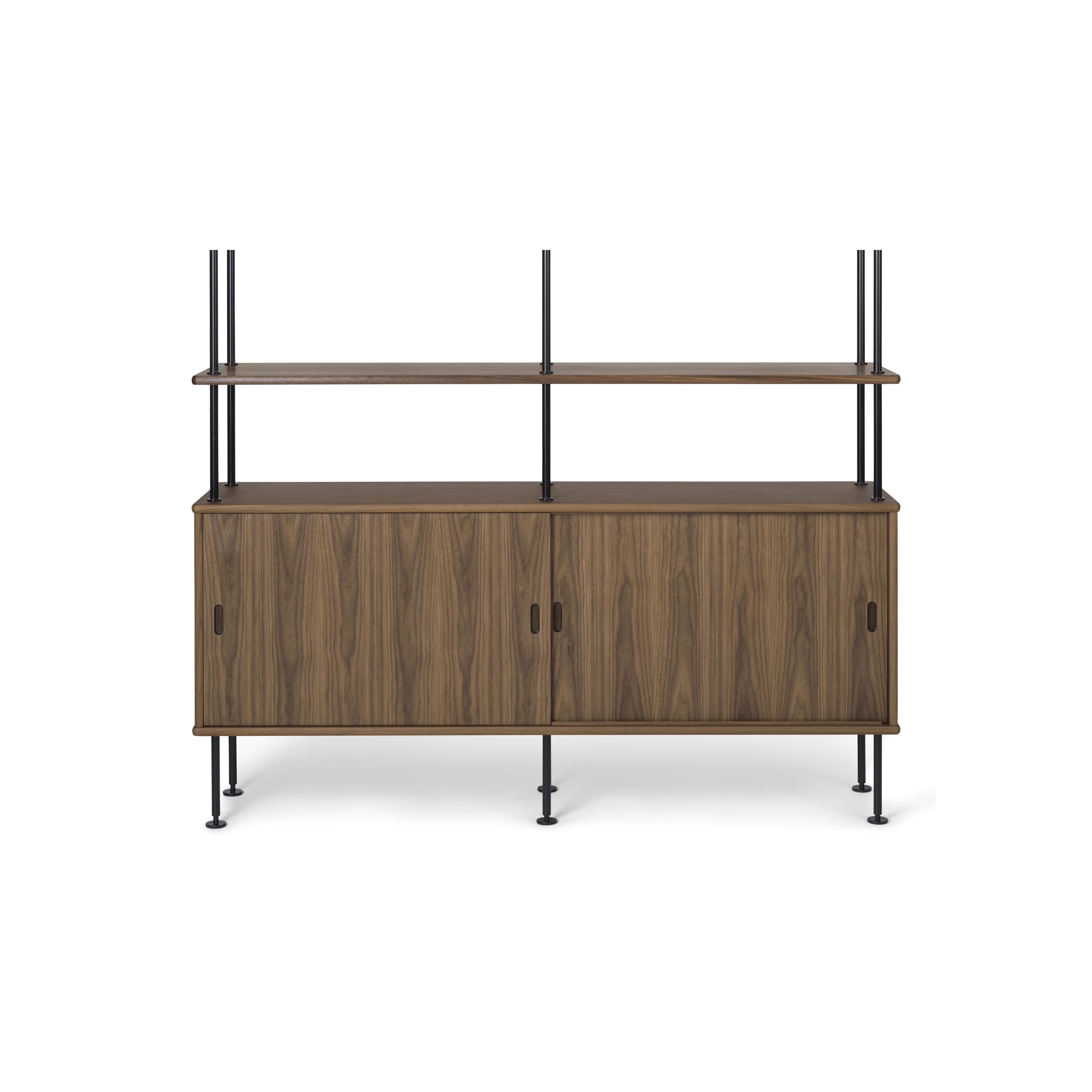 Display product BM0253 sample set up 1 | Shelving system from manufacturer Carl Hansen & Søn