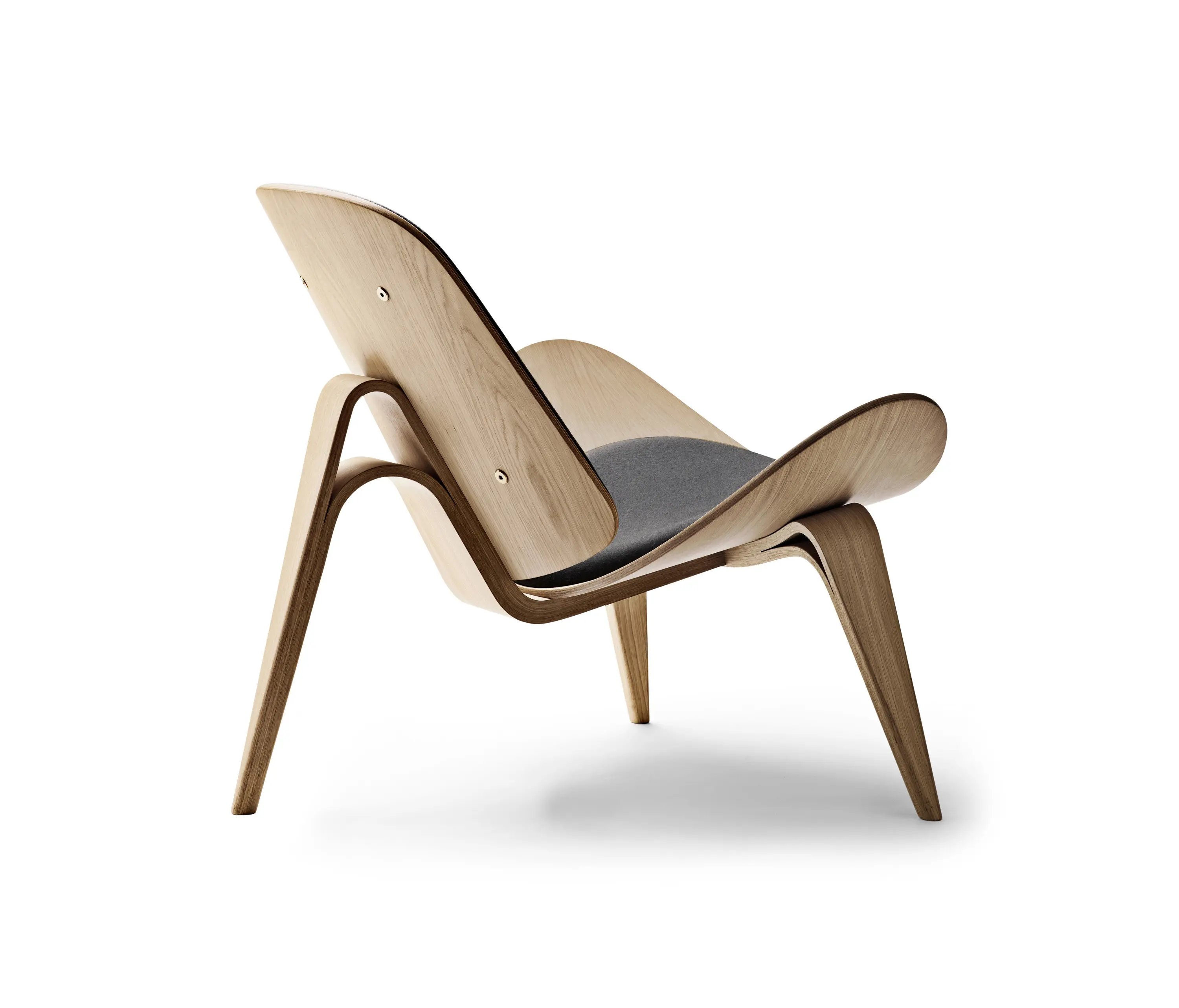 Carl Hansen & Søn - CH07 | Shell Chair